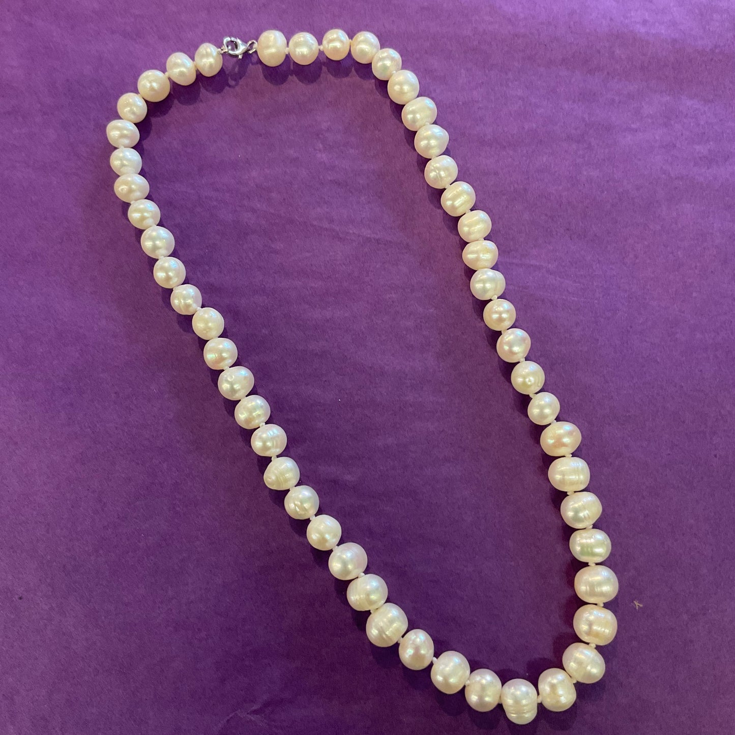 Vintage Fresh water pearl beaded necklace with silver clasp