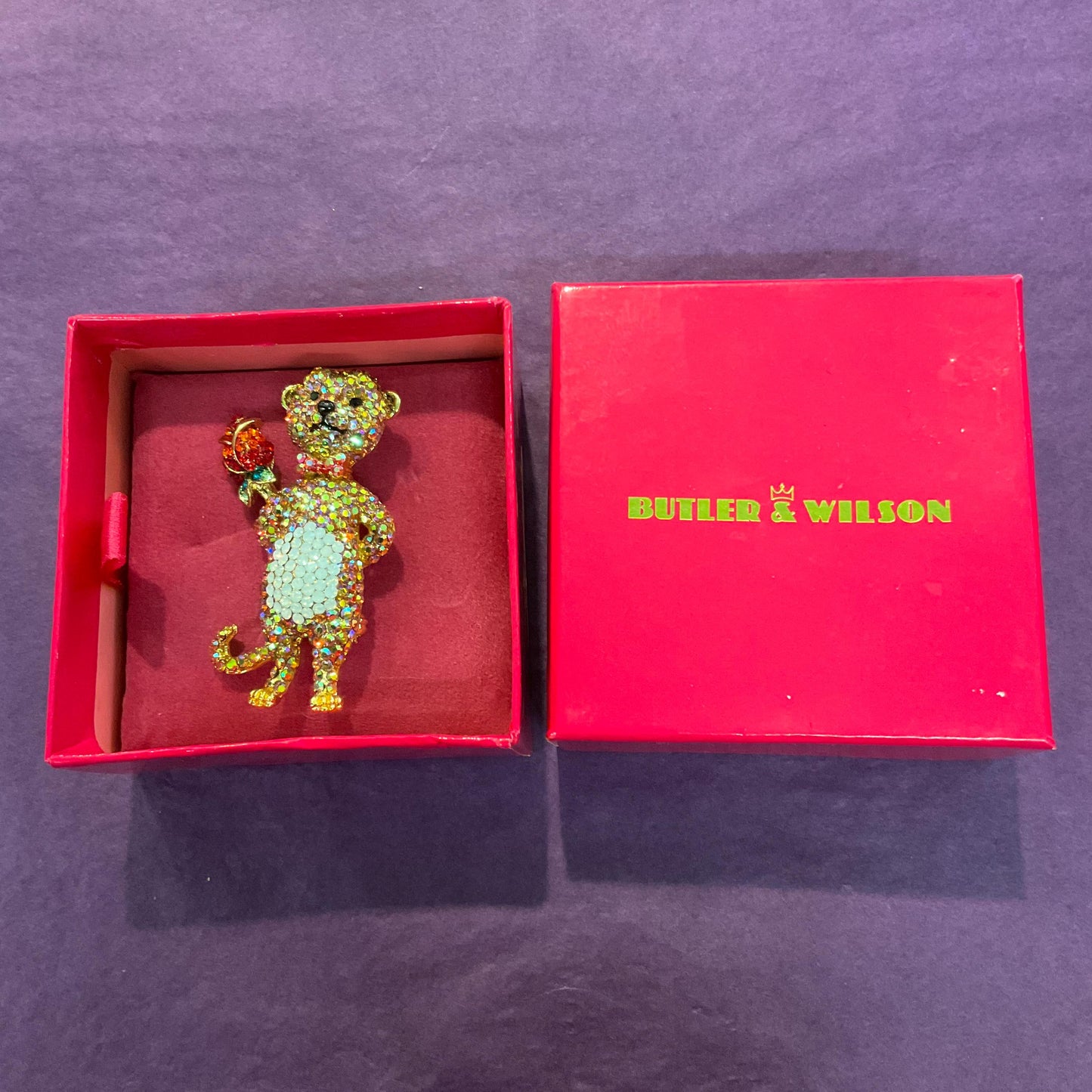 Vintage utter and Wilson Large Crystal Meerkat with Red Rose Brooch, Gold Tone with Borealis Crystals, Signed in Original Box