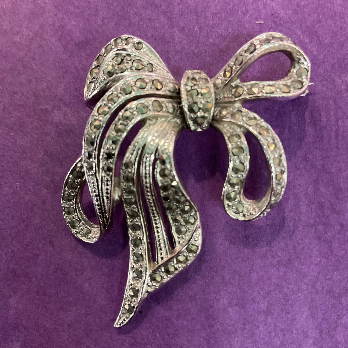 Vintage 1940s Marcasite Bow Brooch