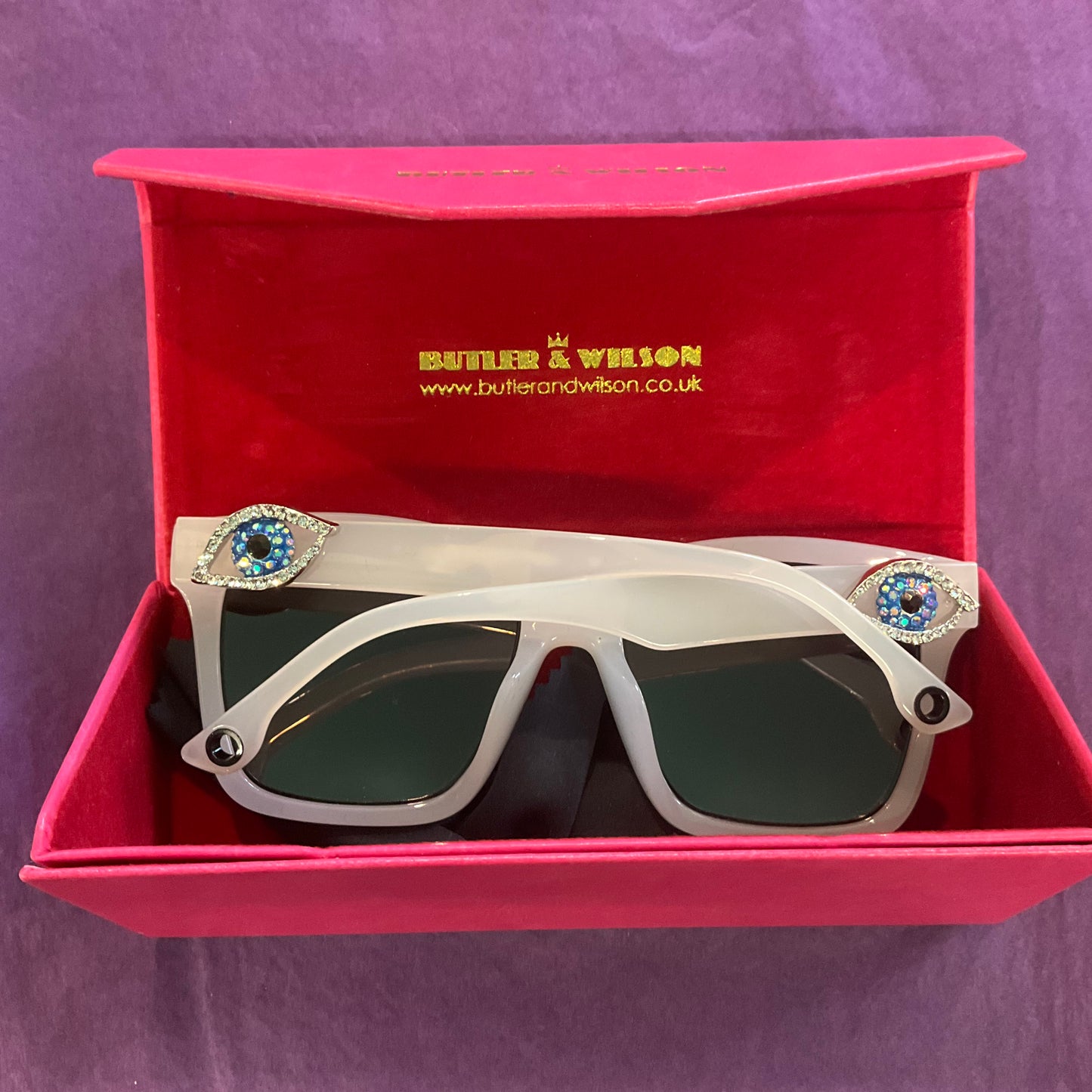 Vintage Butler and Wilson Crystal Eye Oversized Sunglasses, White Frames, Mirror Lenses, signed in original case, summer holiday, festival