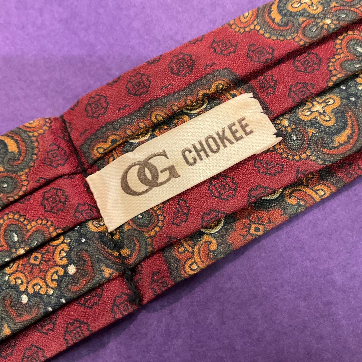 Vintage gents OG CHOKEE Tricel Red Geometric Paisley cravat, autumnal shades, gifts for him.