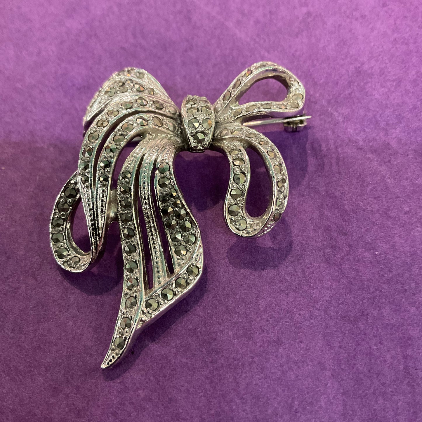 Vintage 1940s Marcasite Bow Brooch