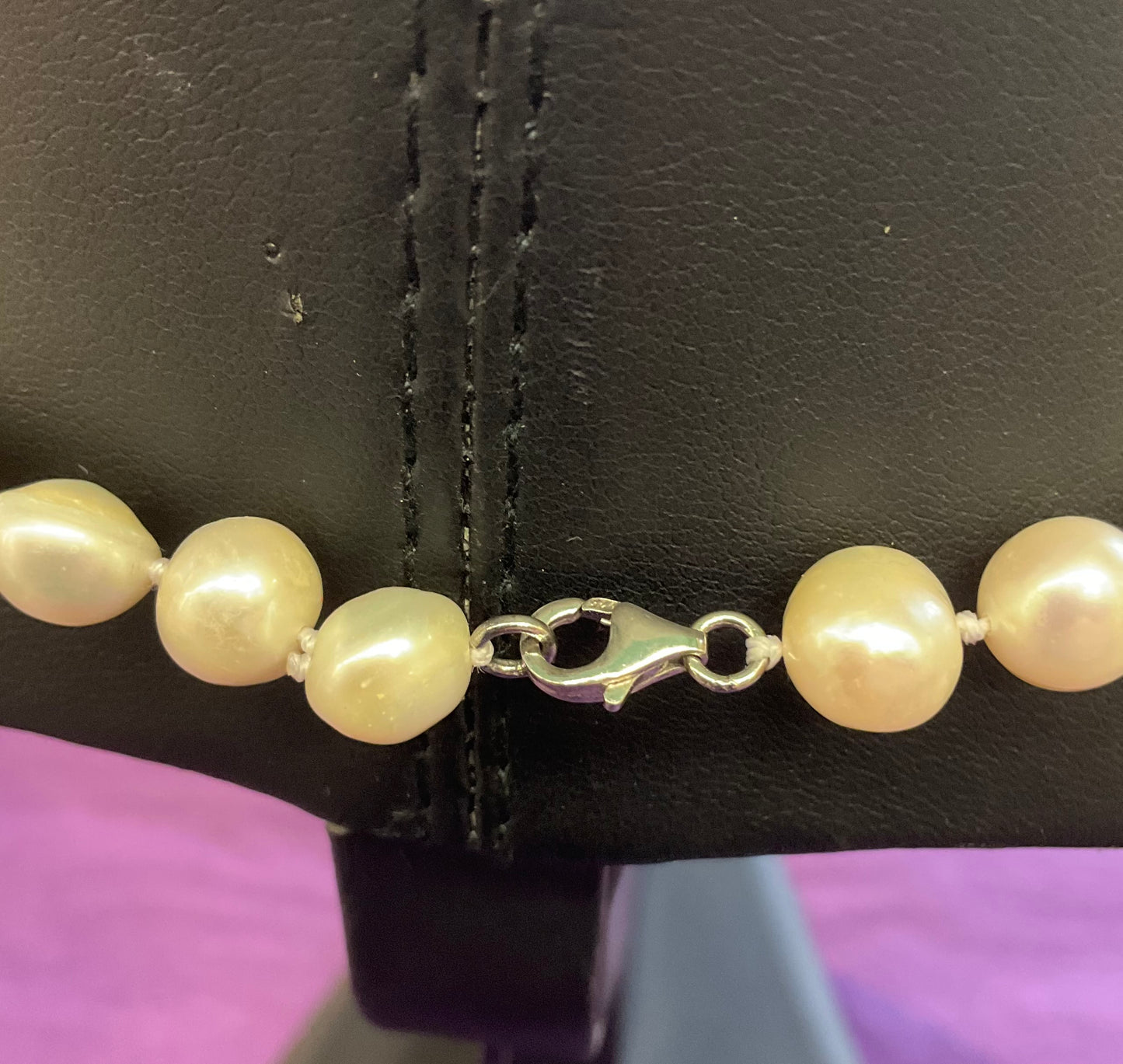 Vintage Fresh water pearl beaded necklace with silver clasp