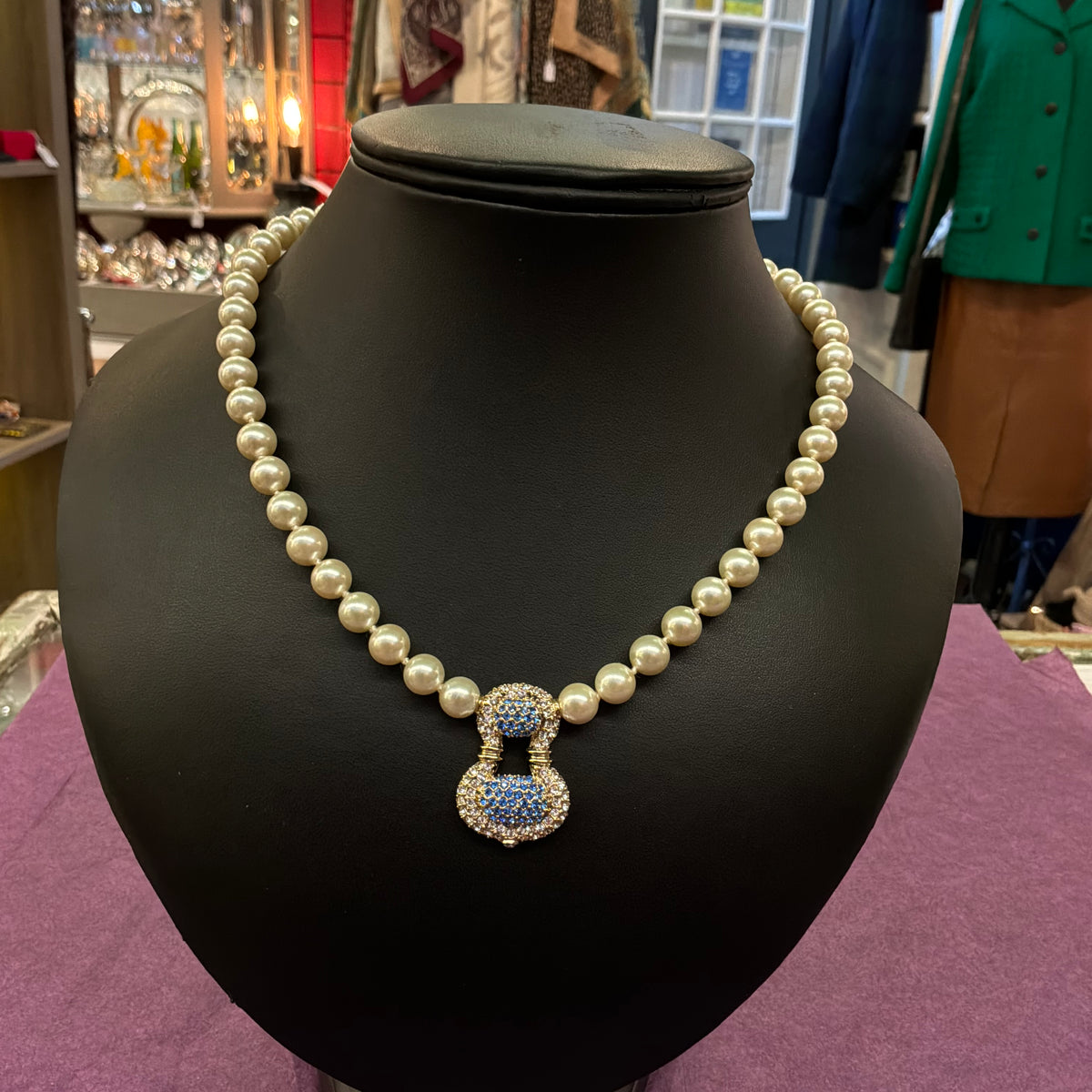 Clarion Pell Faux Pearl Necklace Princess Grace Kelly Replica Crystal Pendant