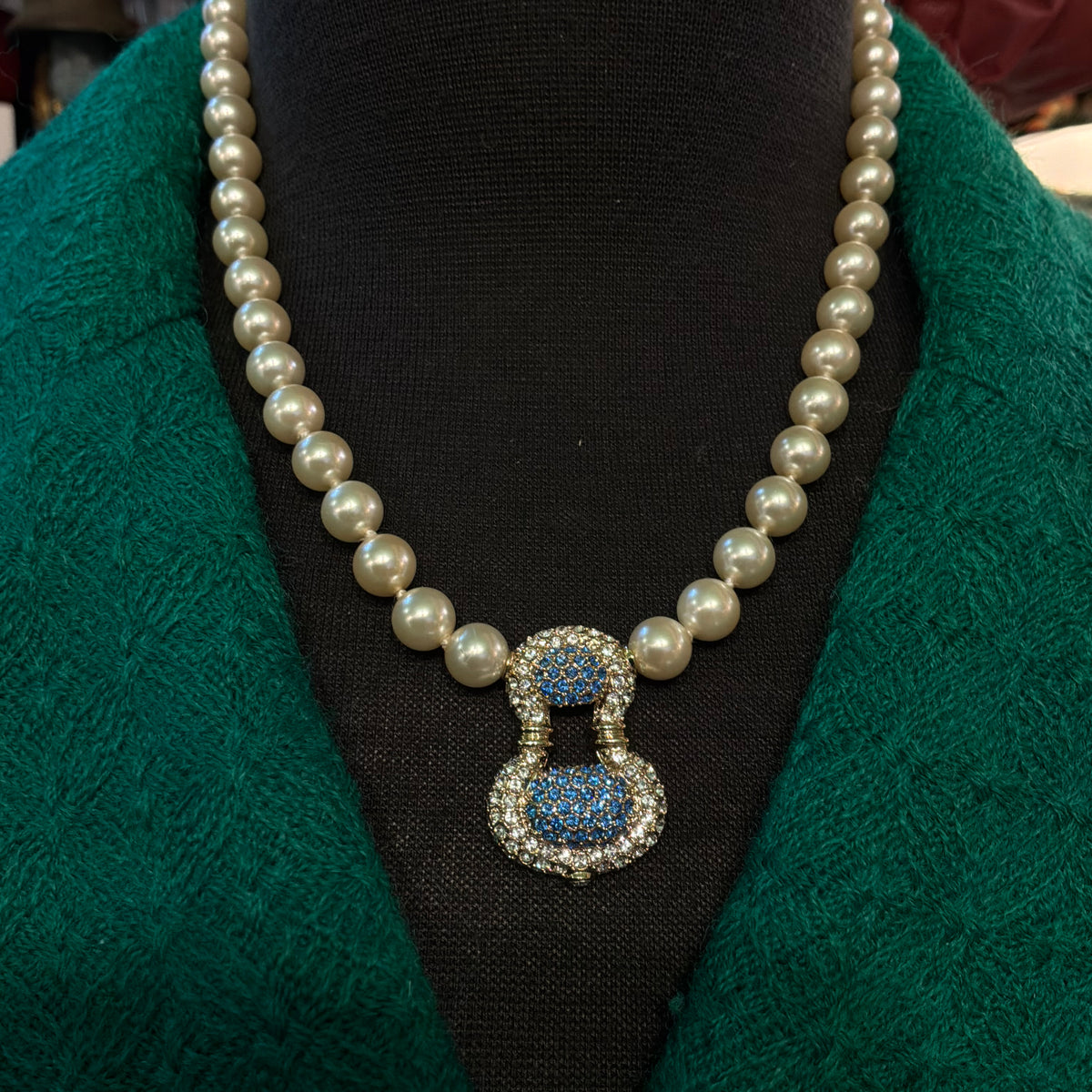 Clarion Pell Faux Pearl Necklace Princess Grace Kelly Replica Crystal Pendant