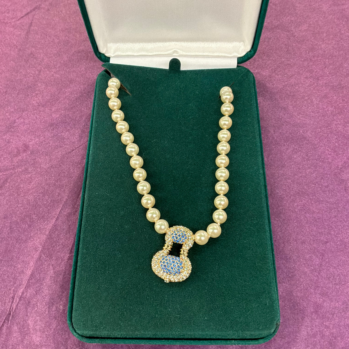 Clarion Pell Faux Pearl Necklace Princess Grace Kelly Replica Crystal Pendant