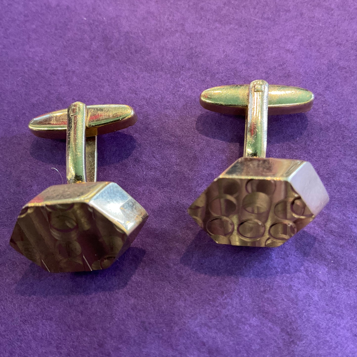 Vintage 22CT Gold Plated Diamond cutCufflinks and Tie clip set. Made in England, Original box, wedding, prom.