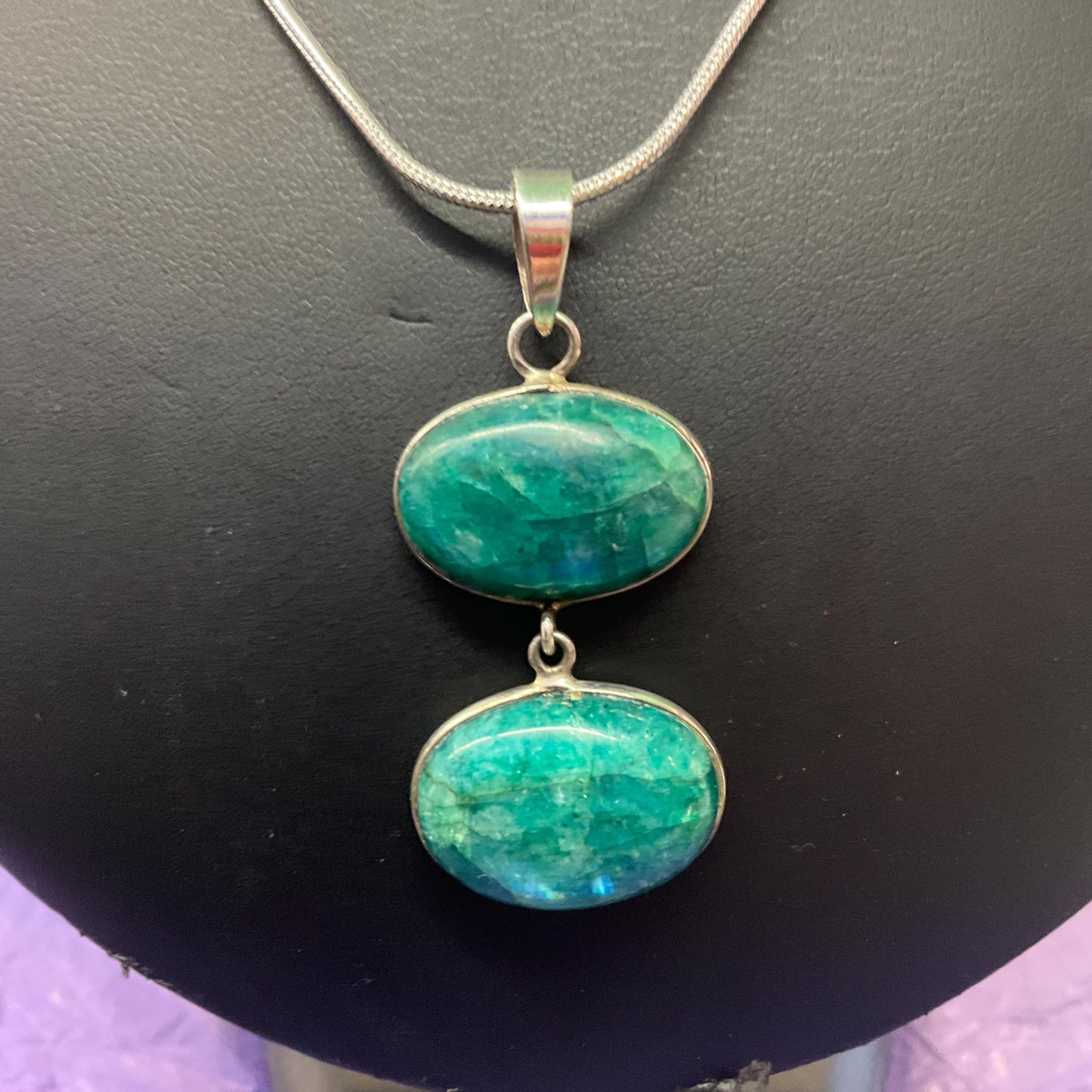 Vintage large Laboradite Gemstone and Silver Pendant Necklace, Artisan Made, 925 silver on new 925 silver chain, Sustainable Gift