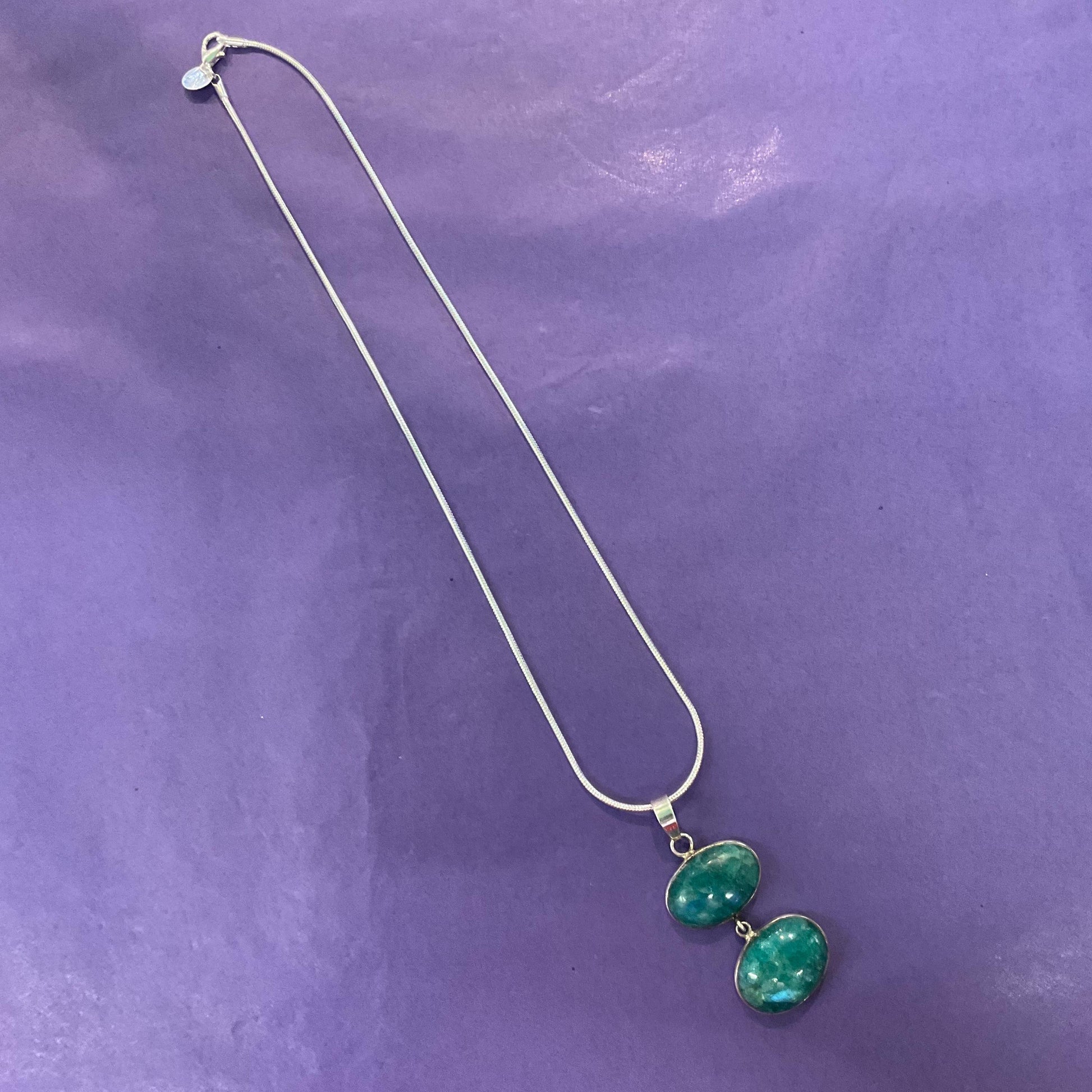 Vintage large Laboradite Gemstone and Silver Pendant Necklace, Artisan Made, 925 silver on new 925 silver chain, Sustainable Gift