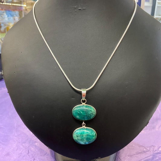 Vintage large Laboradite Gemstone and Silver Pendant Necklace, Artisan Made, 925 silver on new 925 silver chain, Sustainable Gift