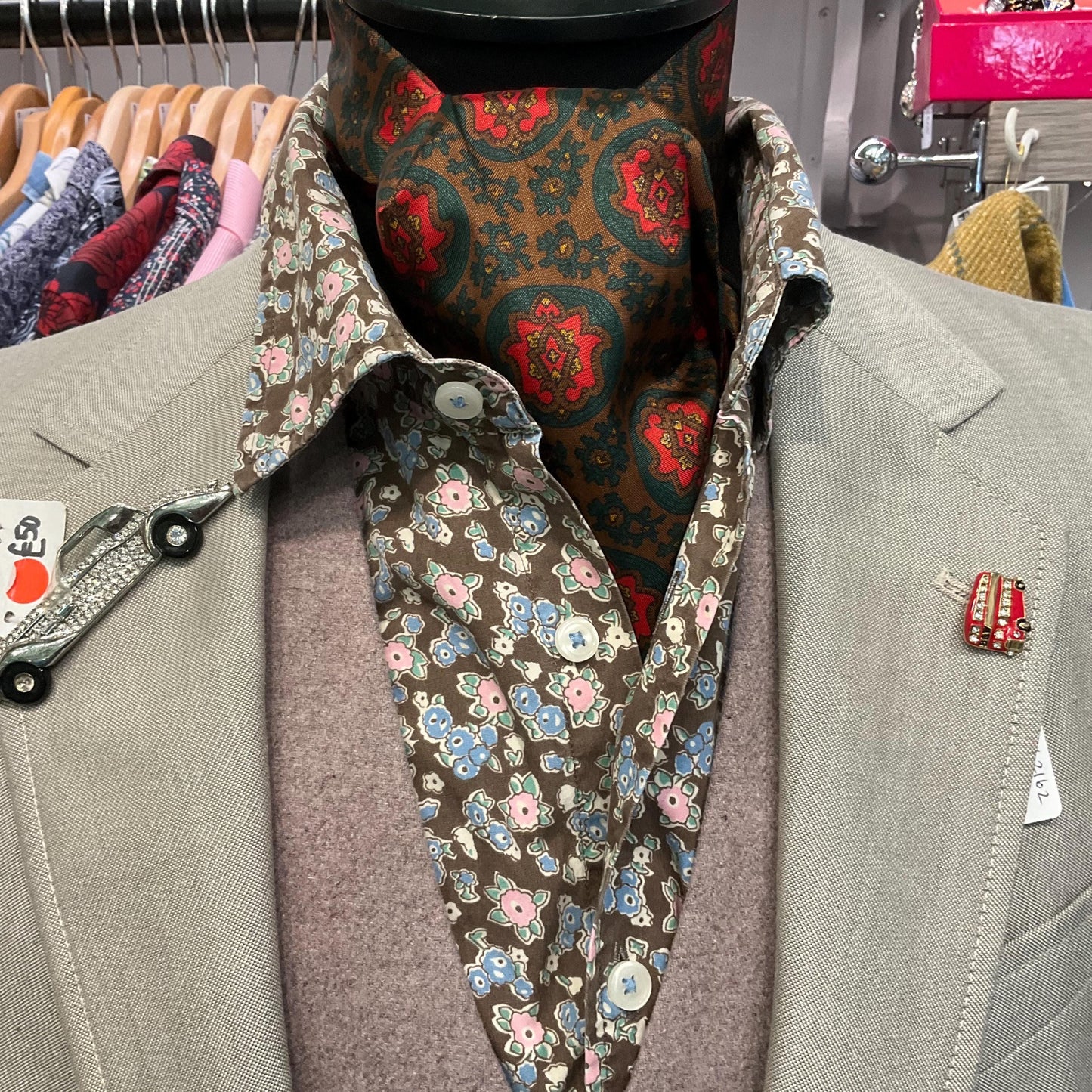 Vintage Gents Tootal Acetate Paisley Cravat, shades of Bronze, Red, Green, and Gold, Vintage Man, Formal Event