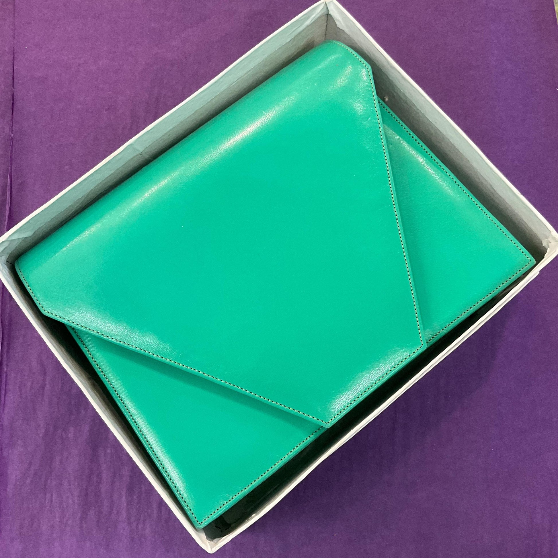 Vintage 1980s Jade Green Leather Large Clutch or Shoulder Bag by Jacques Vert, Rarely used in Original Box