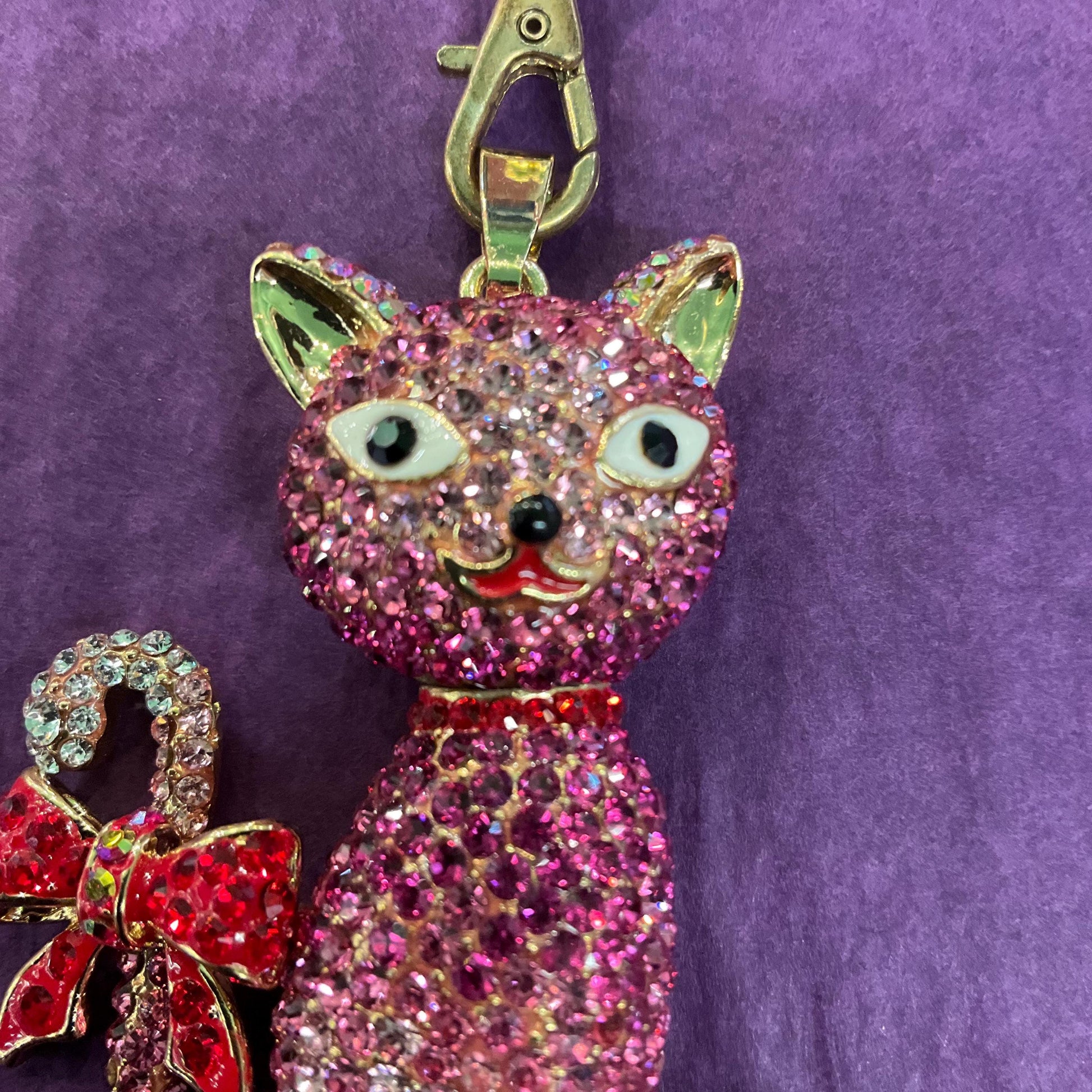 Vintage Butler and Wilson Pink Crystal Pussycat Handbag Charm / keyring, gold tone with silver and pink ombré crystals