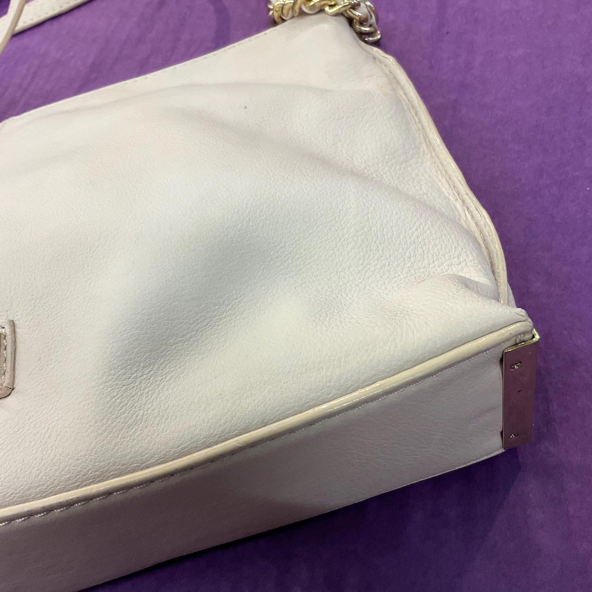 Vintage BIBA Cream Leather Shoulder Bag, Adjustable leather and Gold chain strap