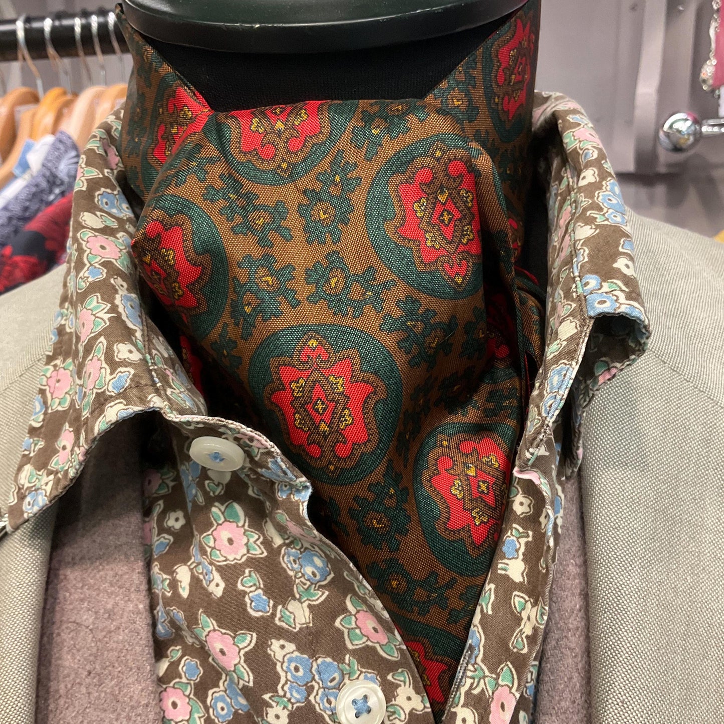 Vintage Gents Tootal Acetate Paisley Cravat, shades of Bronze, Red, Green, and Gold, Vintage Man, Formal Event