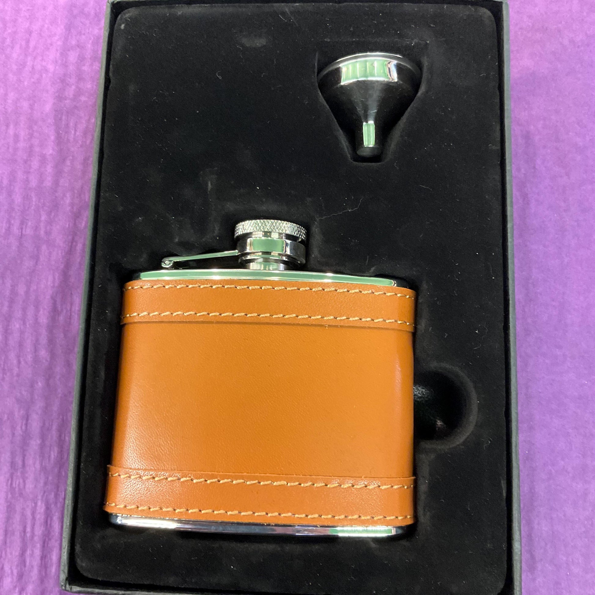 Vintage 4 oz Stainless Steel Hip Flask and Funnel, Tan leather Jacket, unused in original gift box
