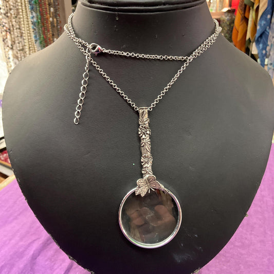 Vintage Butterfly Magnifying Glass Pendant, Silver tone onto Silver Plated long chain