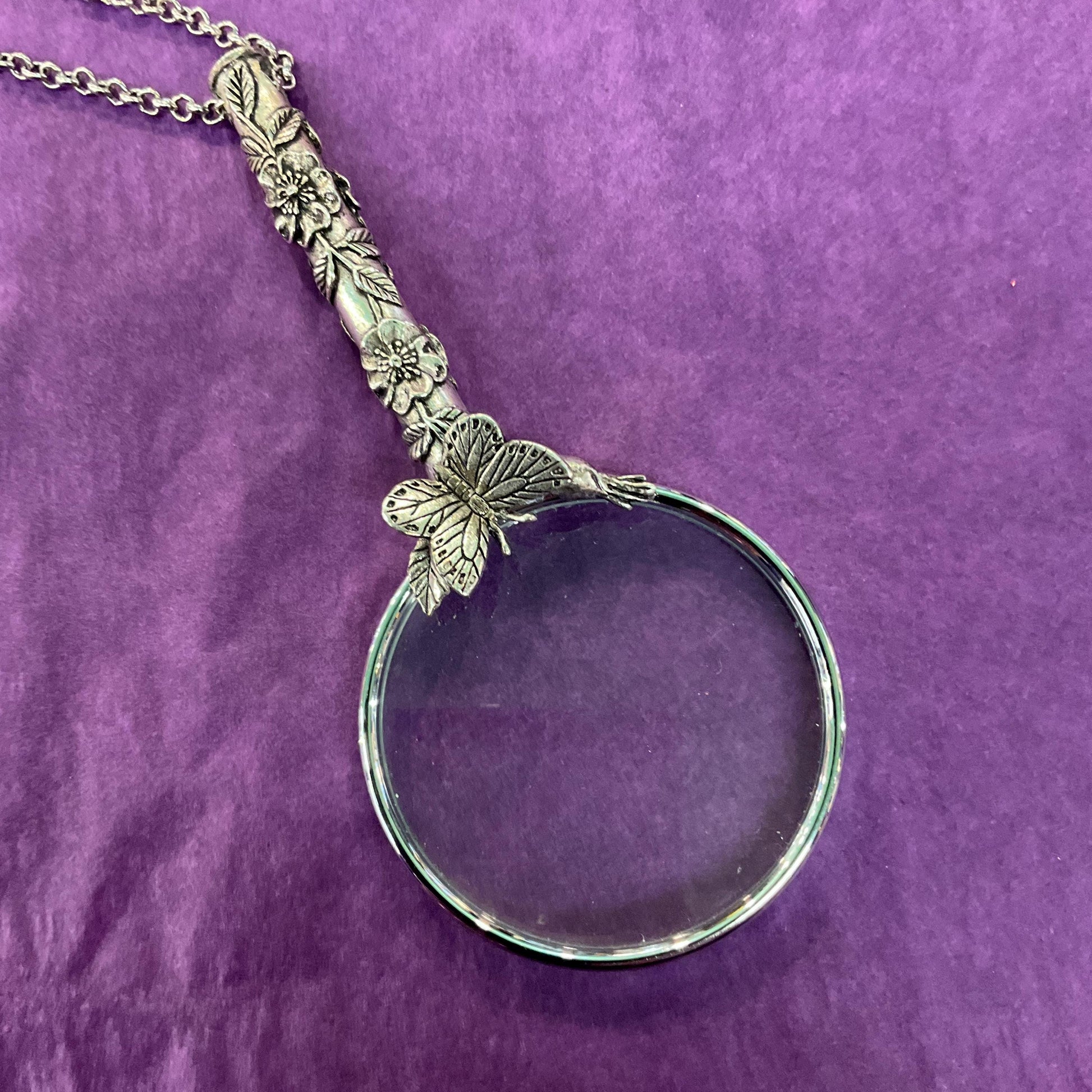 Vintage Butterfly Magnifying Glass Pendant, Silver tone onto Silver Plated long chain