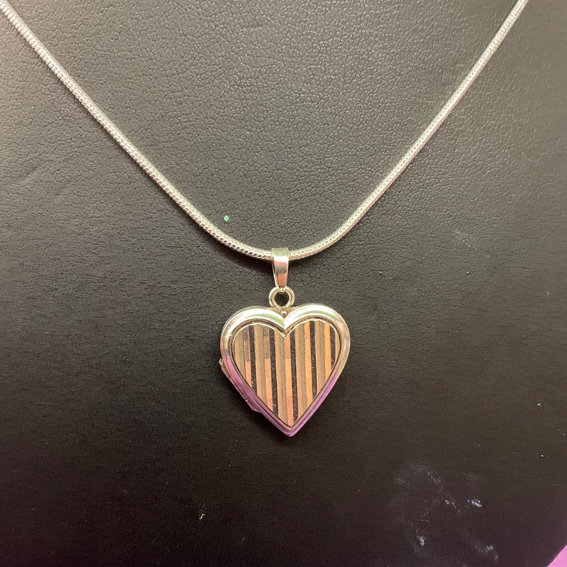 Vintage Silver Heart Shaped Small Locket, vertical striped engraving onto a silver snake chain