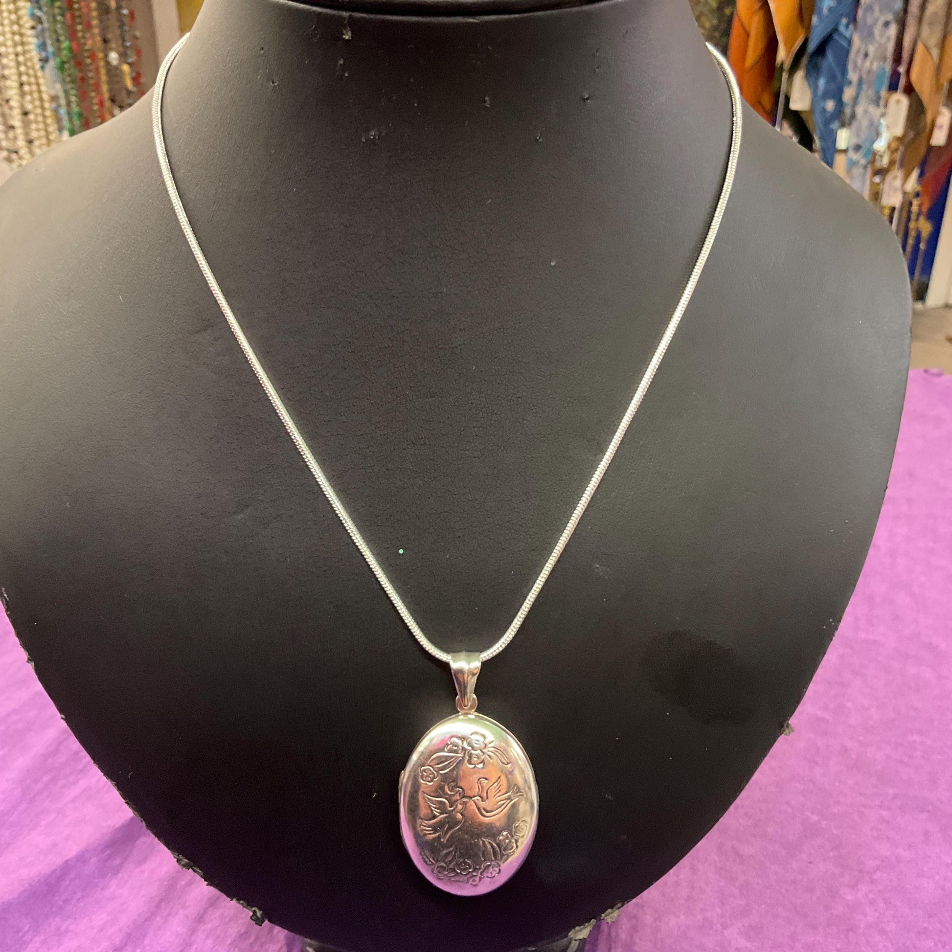 Vintage Silver Lovebirds Locket with ‘How do I Love thee…’ Engraved Poem, silver snake Chain , Wedding gift