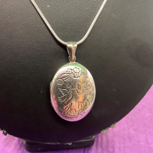 Vintage Silver Lovebirds Locket with ‘How do I Love thee…’ Engraved Poem, silver snake Chain , Wedding gift