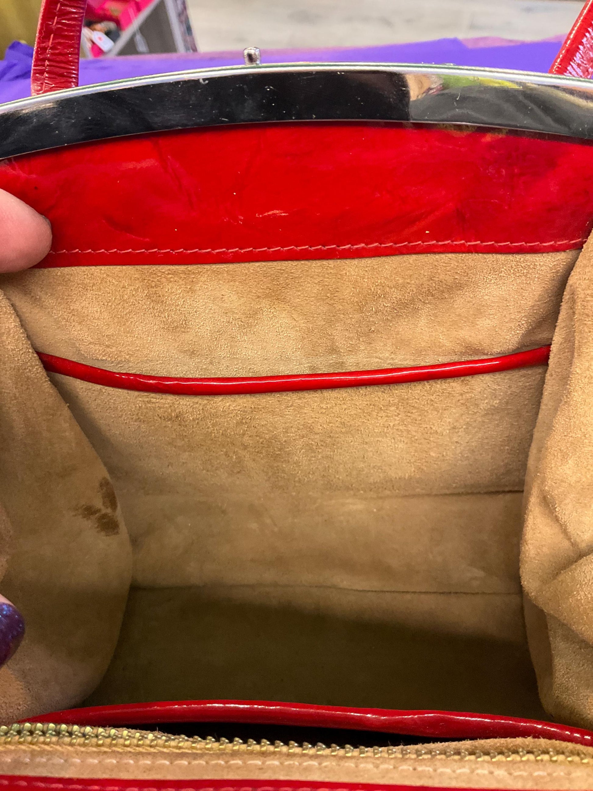 vintage 1960s/70s ACKERY red patent leather handbag.