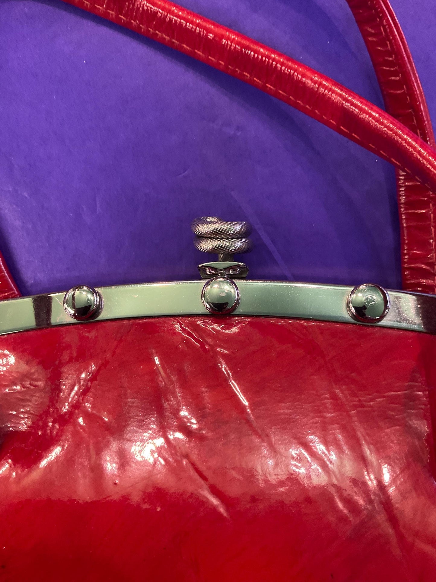 vintage 1960s/70s ACKERY red patent leather handbag.