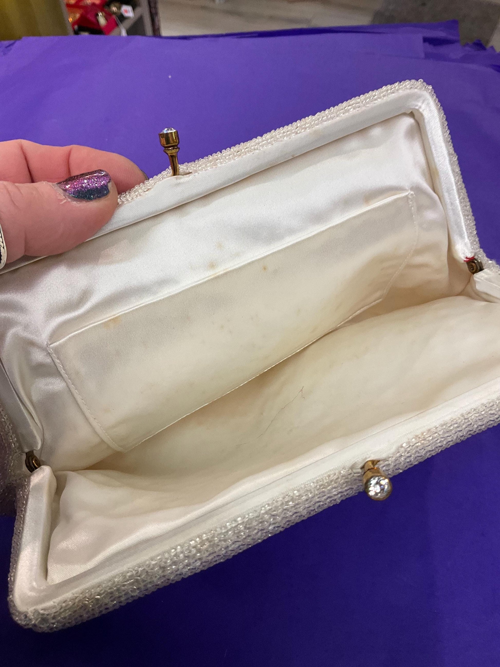 Vintage 1950s Ivory floral beaded clutch bag, embroidered small flowers with lustre seed beads.