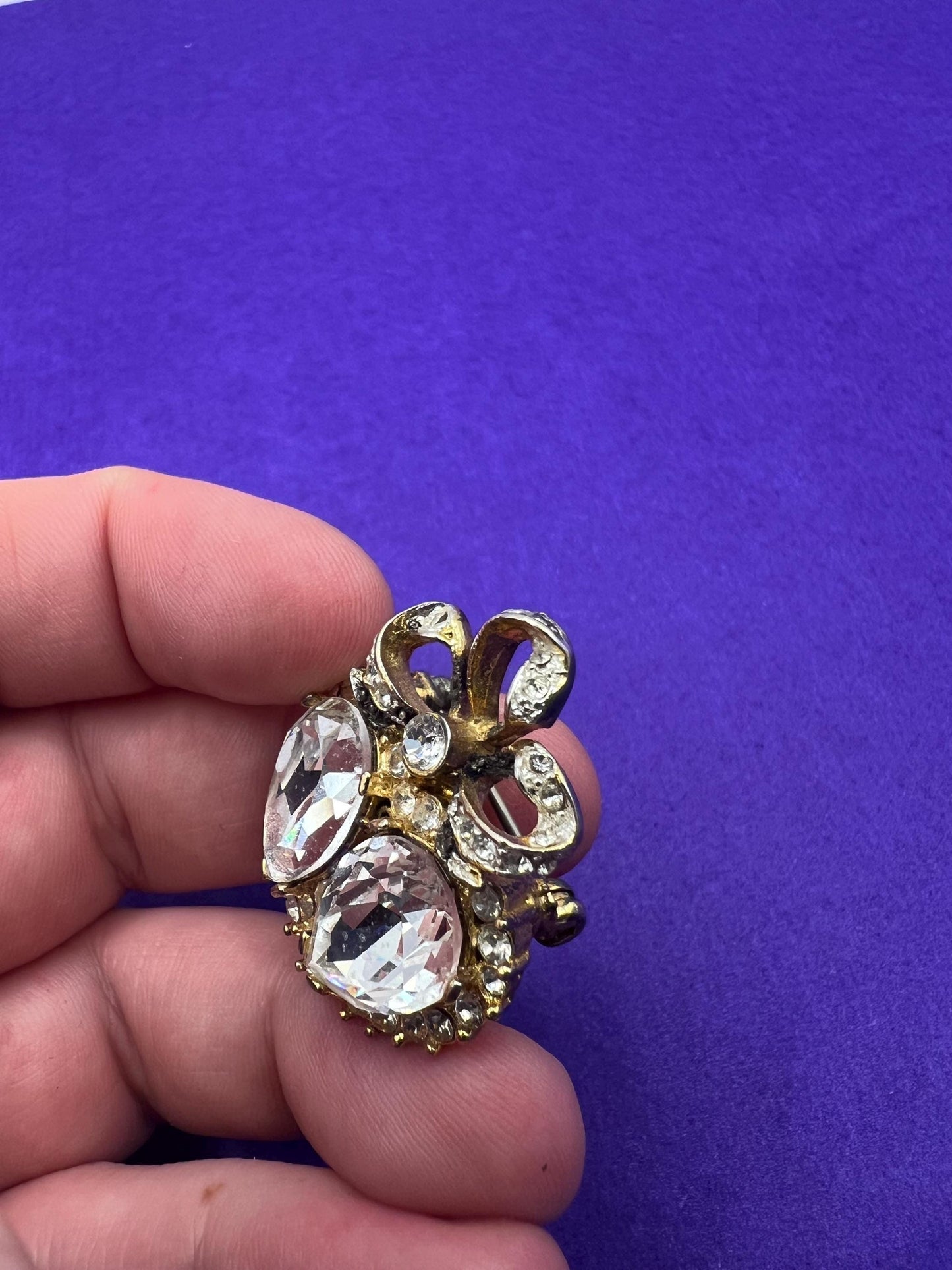 Vintage Butler and Wilson Small Silver Crystal Heart Brooch / Lapel Pin. Gold tone with silver crystals and rhinestones