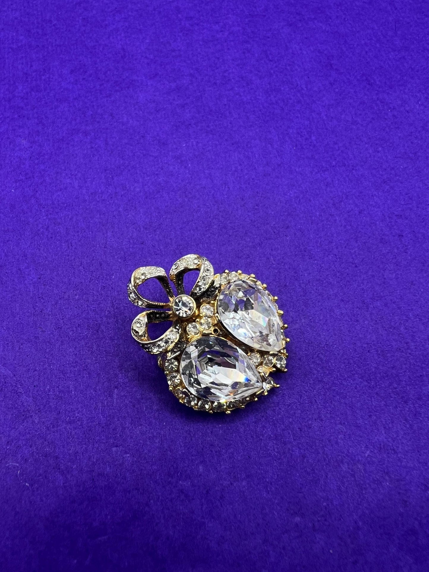 Vintage Butler and Wilson Small Silver Crystal Heart Brooch / Lapel Pin. Gold tone with silver crystals and rhinestones