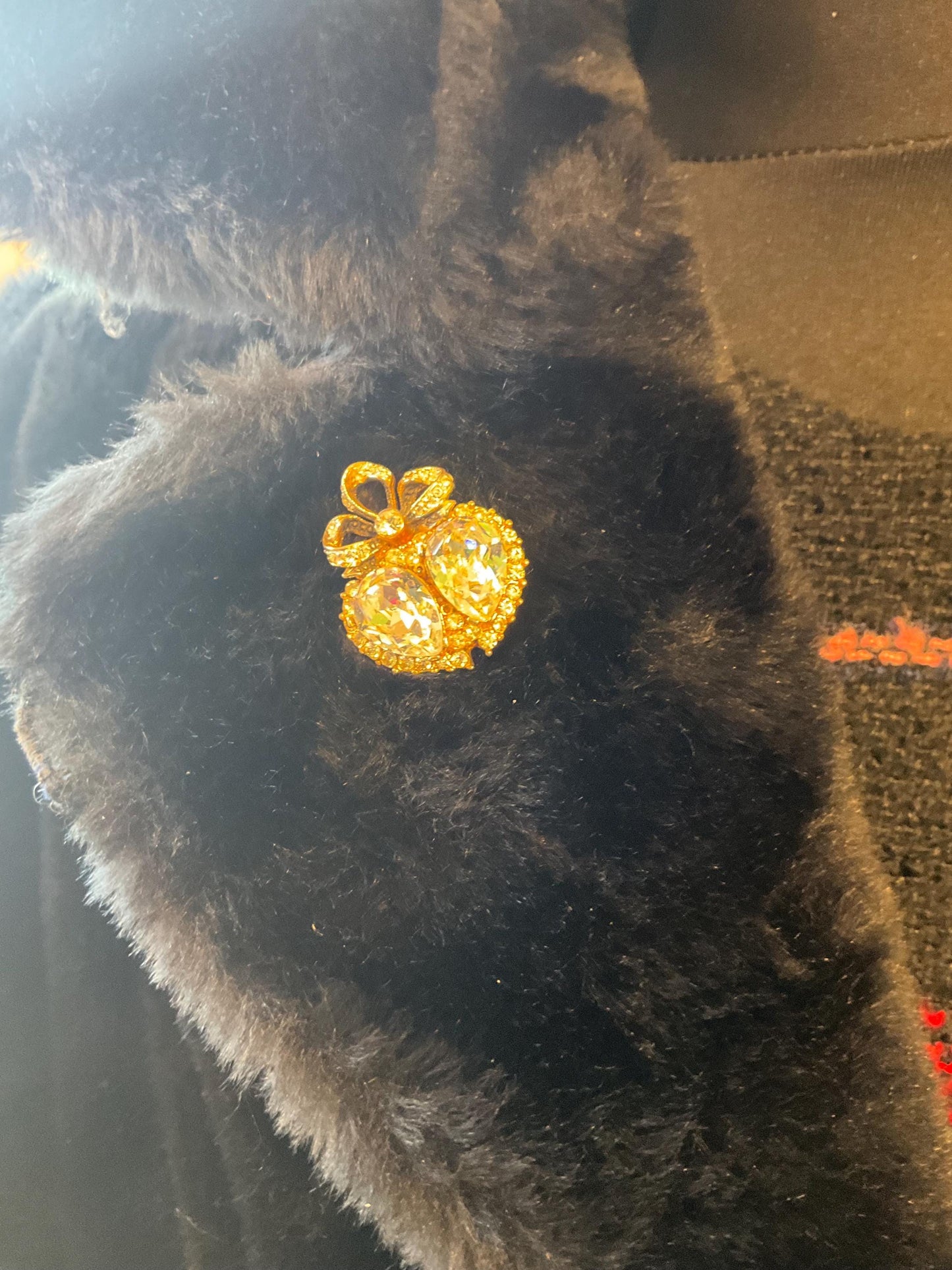 Vintage Butler and Wilson Small Silver Crystal Heart Brooch / Lapel Pin. Gold tone with silver crystals and rhinestones