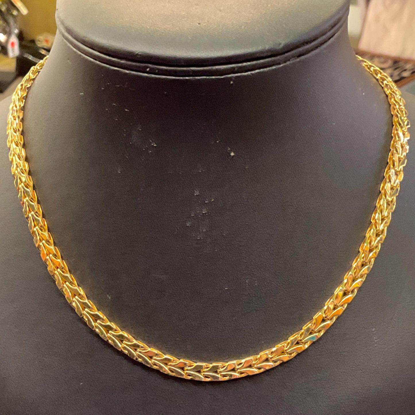 Vintage 1980s MONET Interlaced Gold Tone Chain Necklace, signed - Sustainable Fashion and Gift