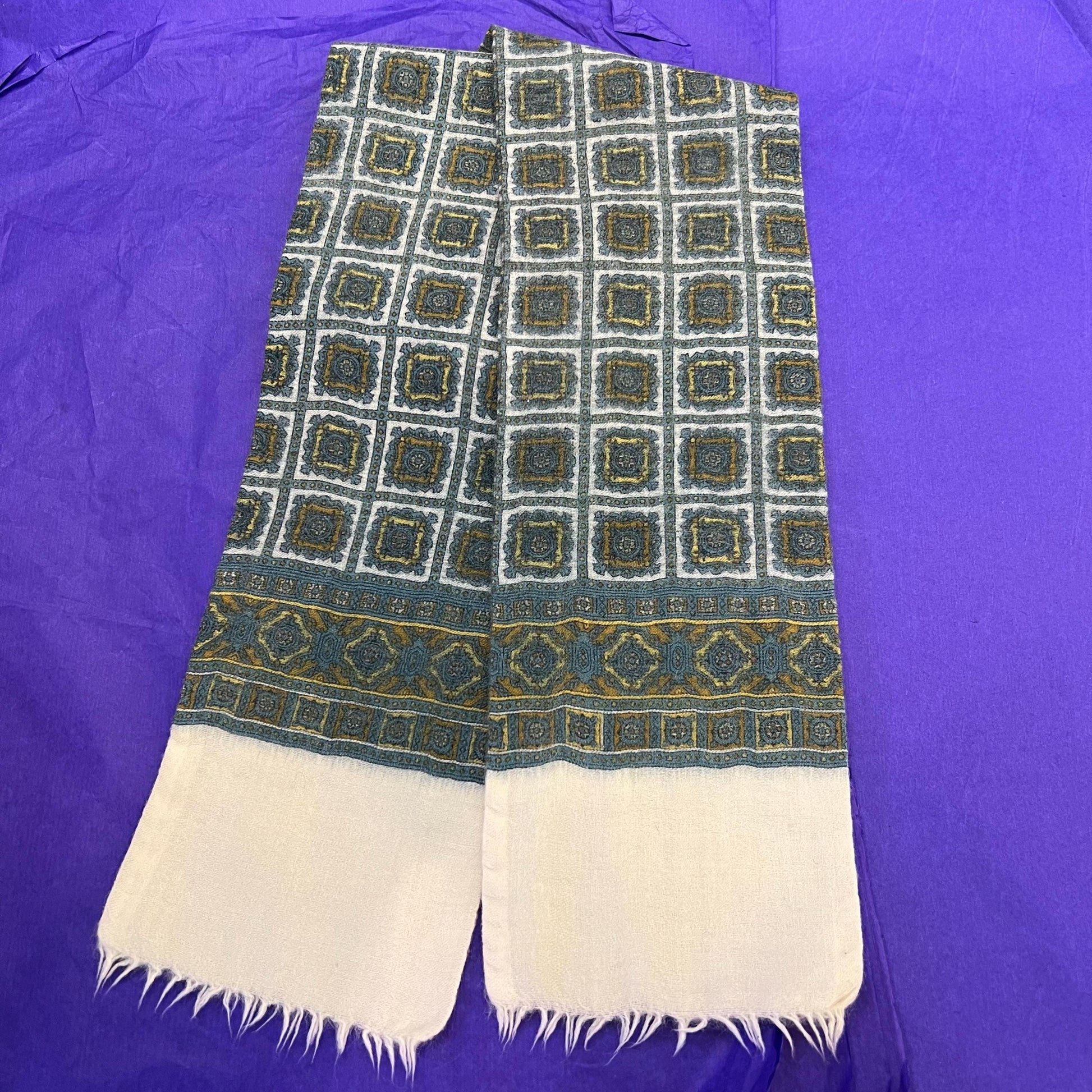 Vintage 1950/60s Gents Narrow Pure Wool Paisley Fringed Scarf - Sustainable Fashion and Gift