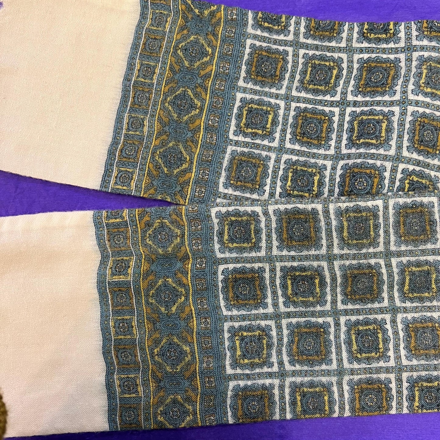 Vintage 1950/60s Gents Narrow Pure Wool Paisley Fringed Scarf - Sustainable Fashion and Gift