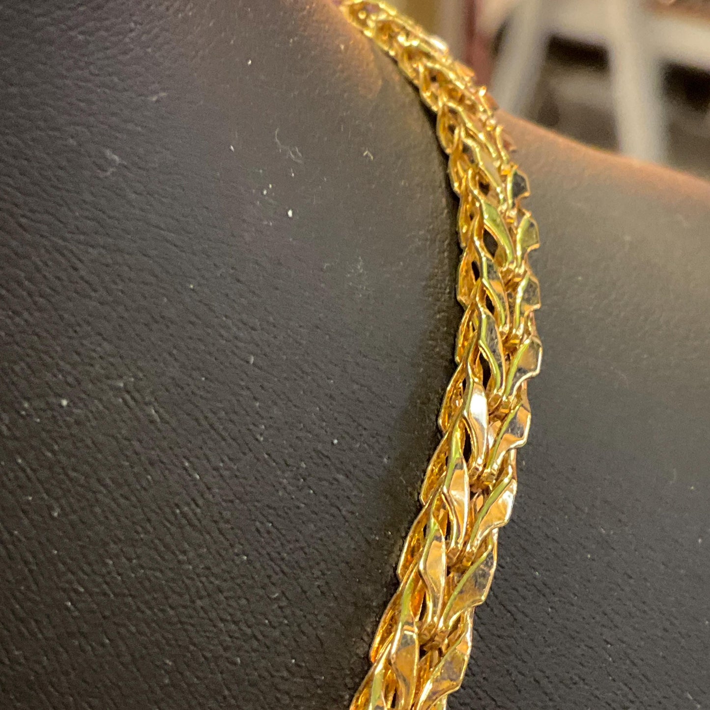 Vintage 1980s MONET Interlaced Gold Tone Chain Necklace, signed - Sustainable Fashion and Gift