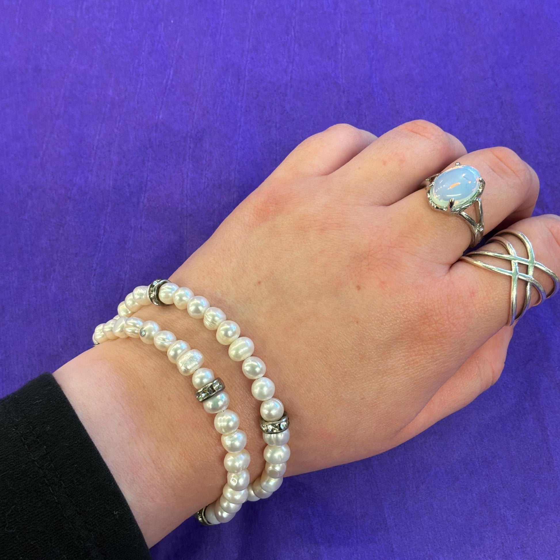 Vintage Double Strand Ivory Freshwater Pearl and Diamante Crystal Rondelle filed memory Bangle