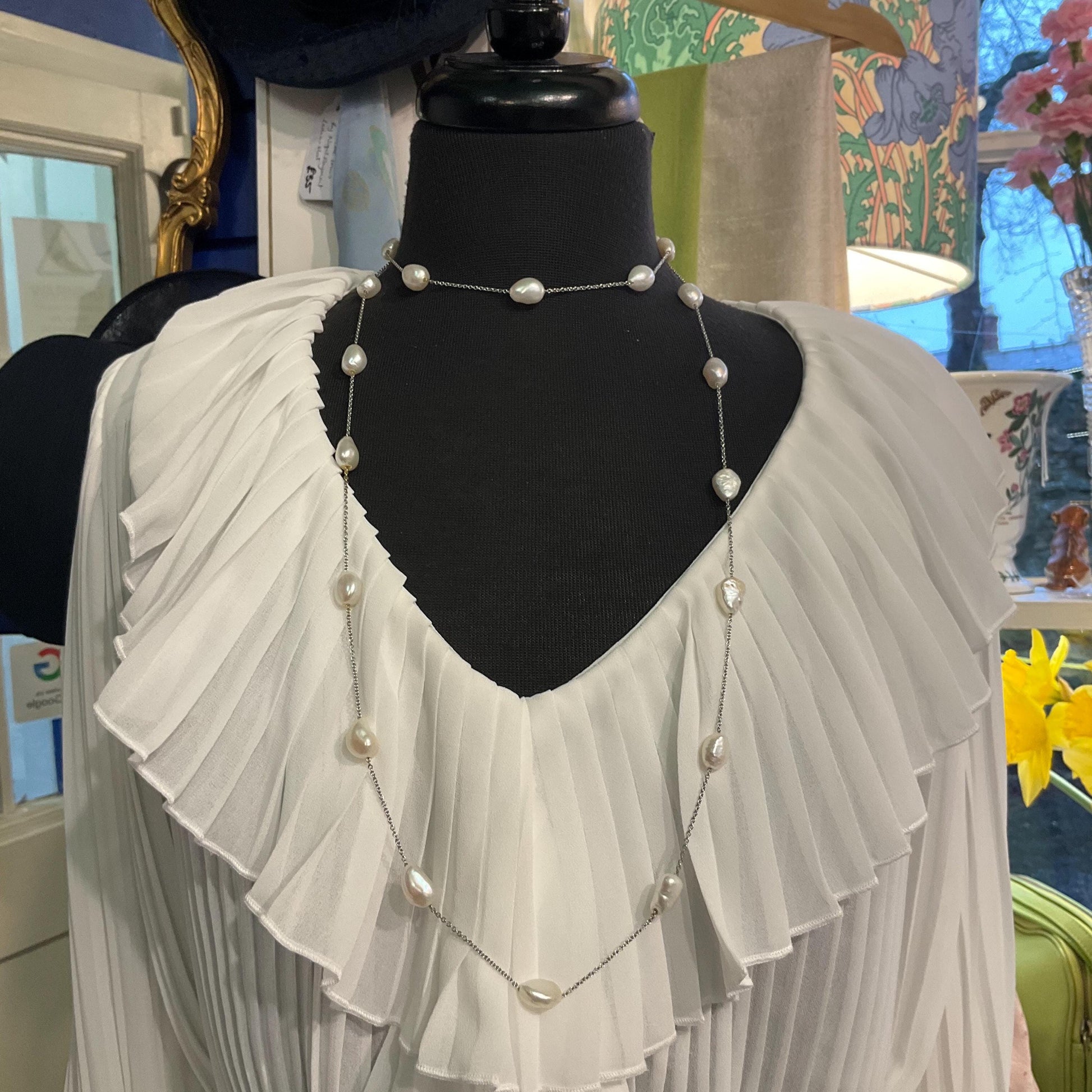 Vintage Flapper Length Ivory Baroque Pearl Chain Necklace