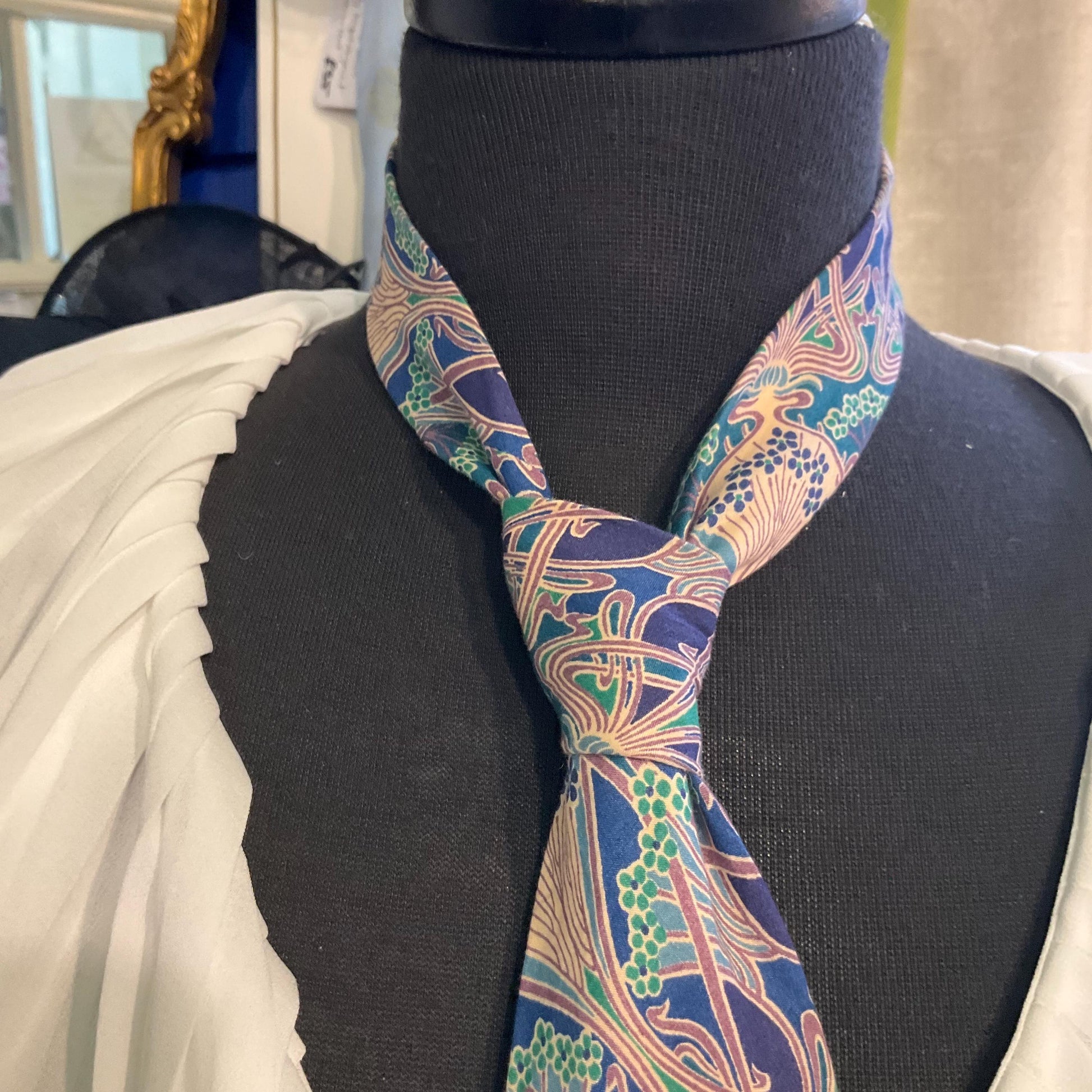 Vintage Liberty of London Ianthe Tana Lawn Cotton Tie