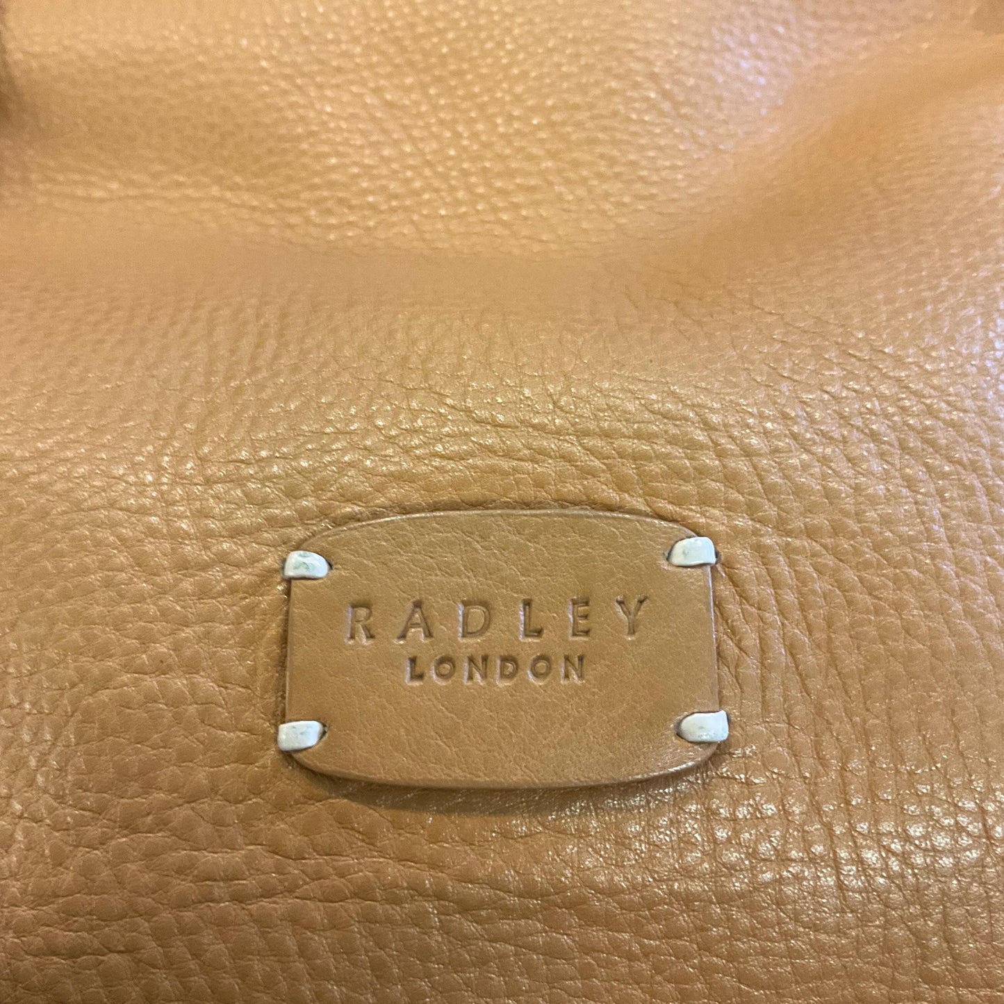 Vintage RADLEY Large Tan Pebble Leather Handbag/ Cross Body Bag, Rarely used with original dust cover