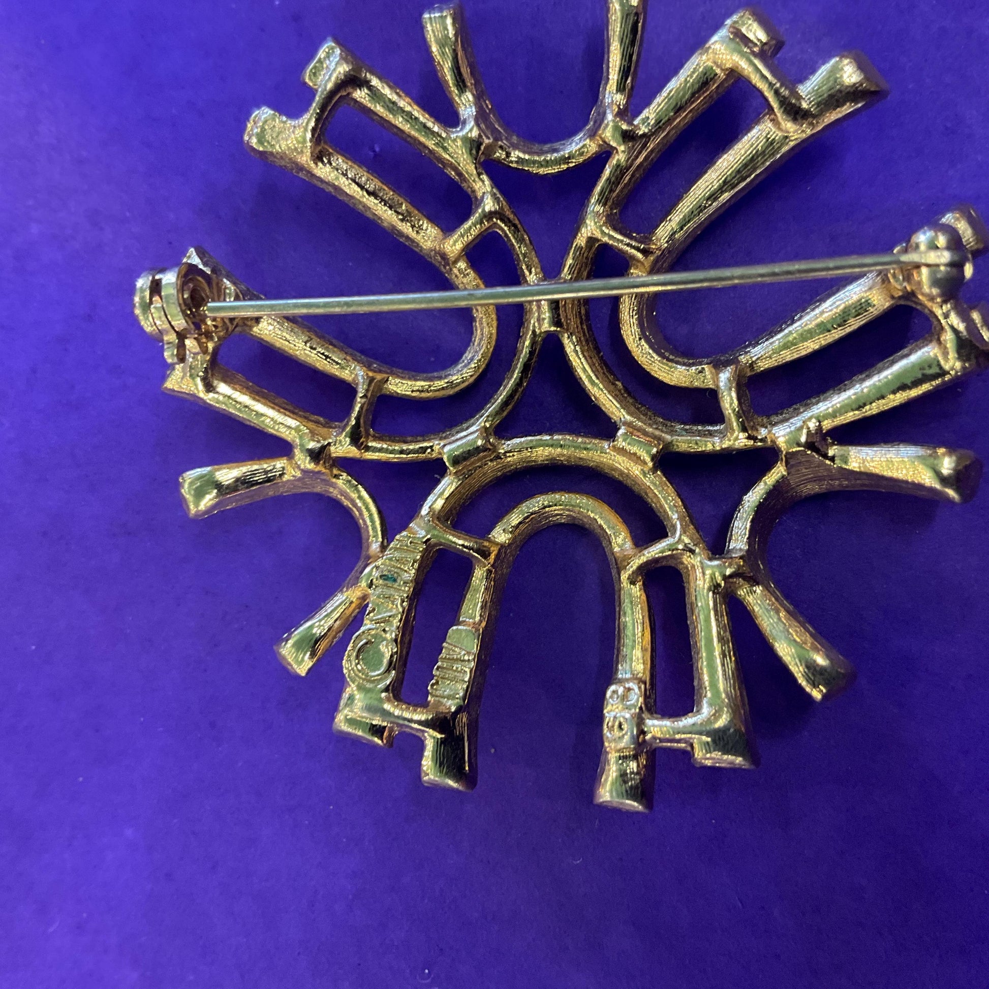 Vintage 1980s Brooch Cluster, 5 brooches gold tone with Dark Purple Agate, inc Sarah Coventry