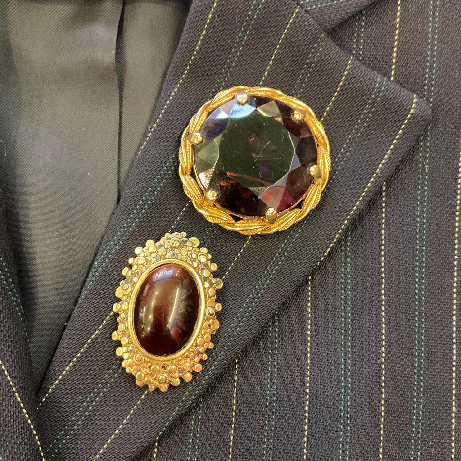 Vintage 1980s Brooch Cluster, 5 brooches gold tone with Dark Purple Agate, inc Sarah Coventry