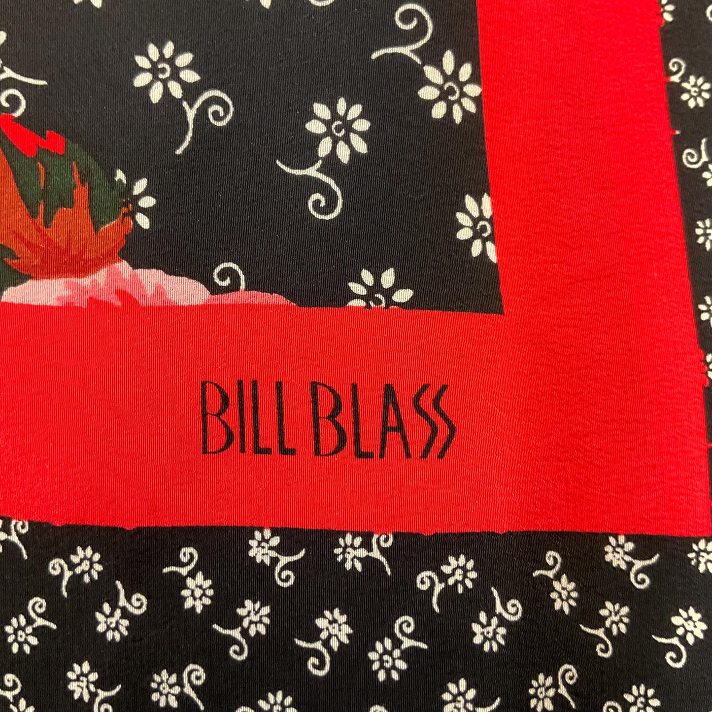 Vintage BILL BLASS Red, cream and Black Roses Pure Silk Scarf, large roses ditsy floral botders