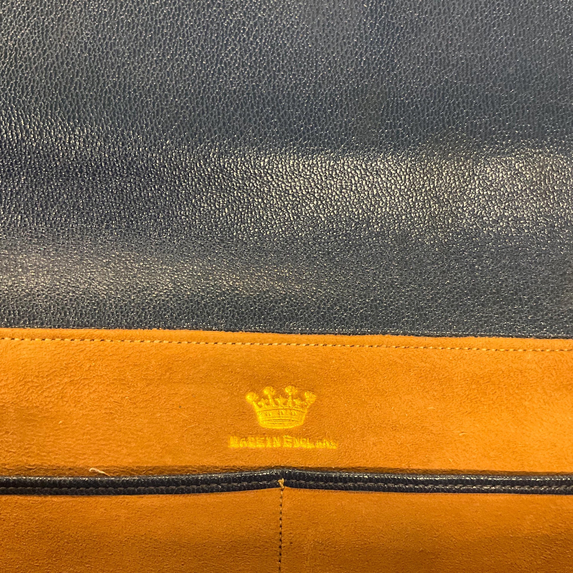 Vintage 1940s Blue Leather Clutch bag by DAVIS OF PICADILLY, Original vanity mirror and Coin Purse inside