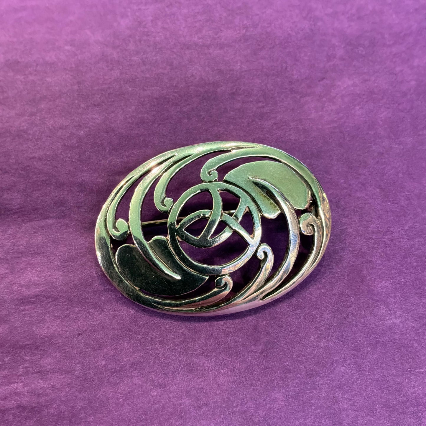 Vintage Silver (925) Artisan Made Art Nouveau Style Lage Oval Brooch
