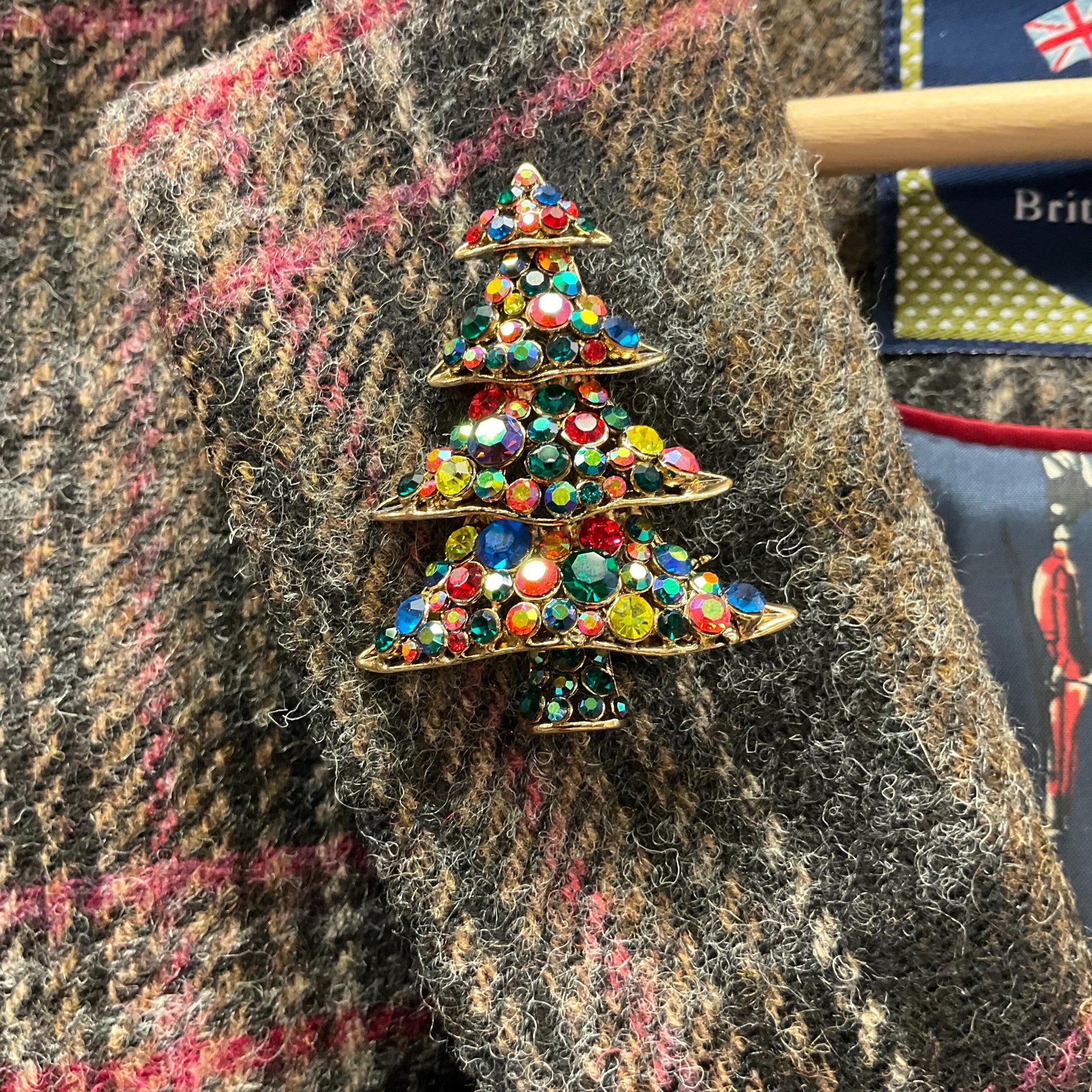 Vintage Butler and Wilson Large Crystal Christmas Tree Brooch, Gold tone with rainbow faceted Crystals, Sustainable gift