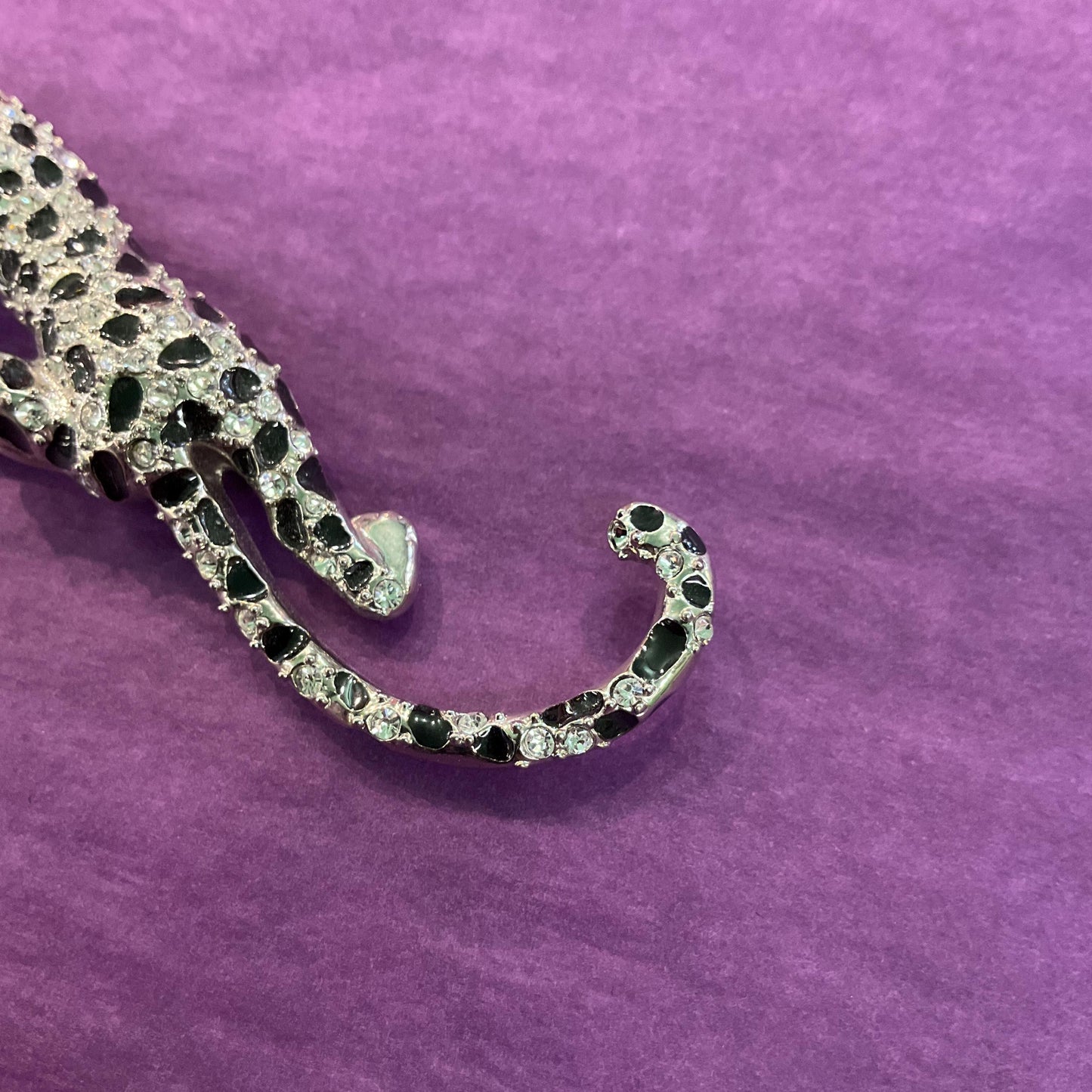 Vintage 1980s ‘Big Cat ‘ Large Leopard Brooch, Silver tone with silver rhinestones and black enamel