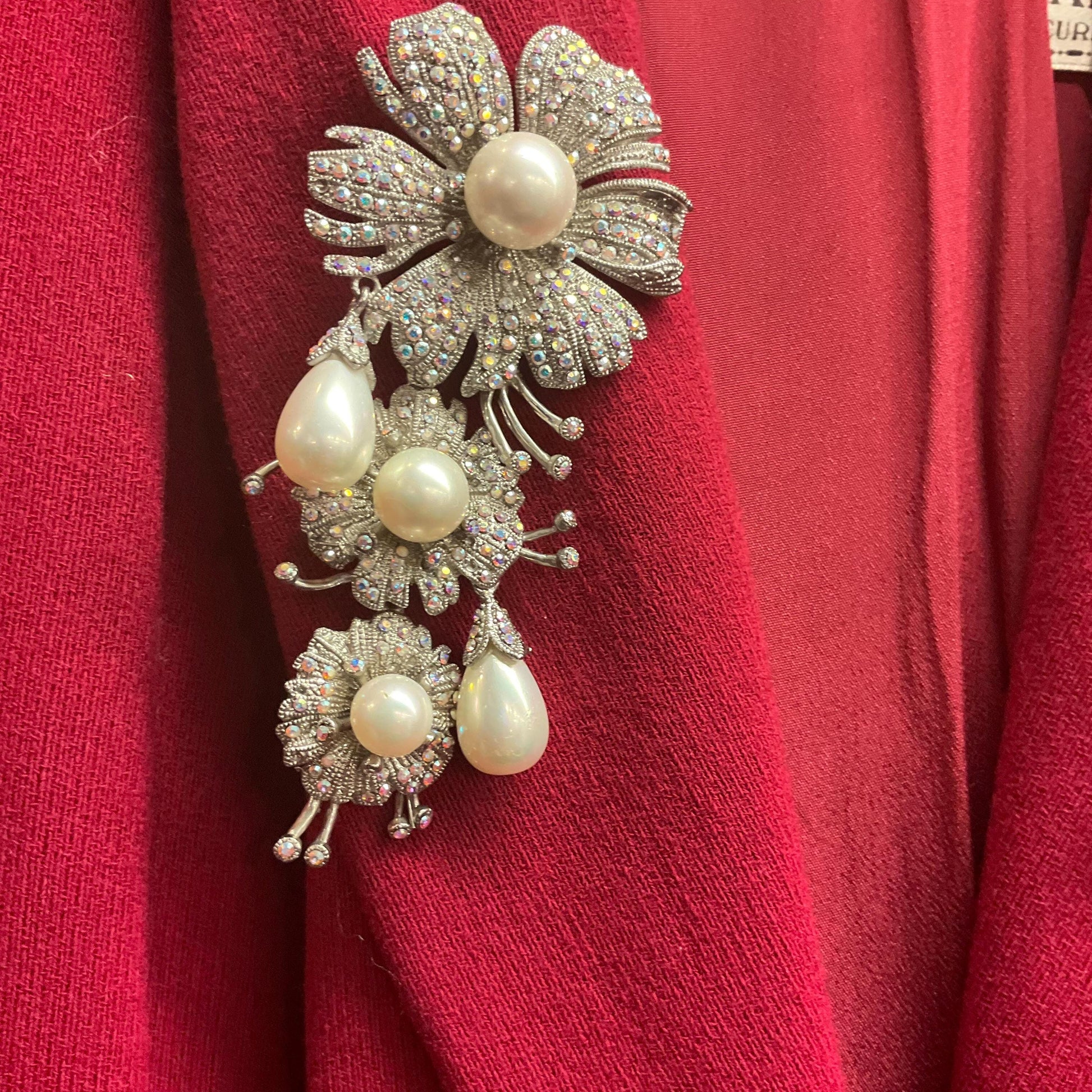 Vintage Statement Crystal Floral Brooch or Pendant, Pewter tone with Aurora Borealis rhinestones and faux pearls