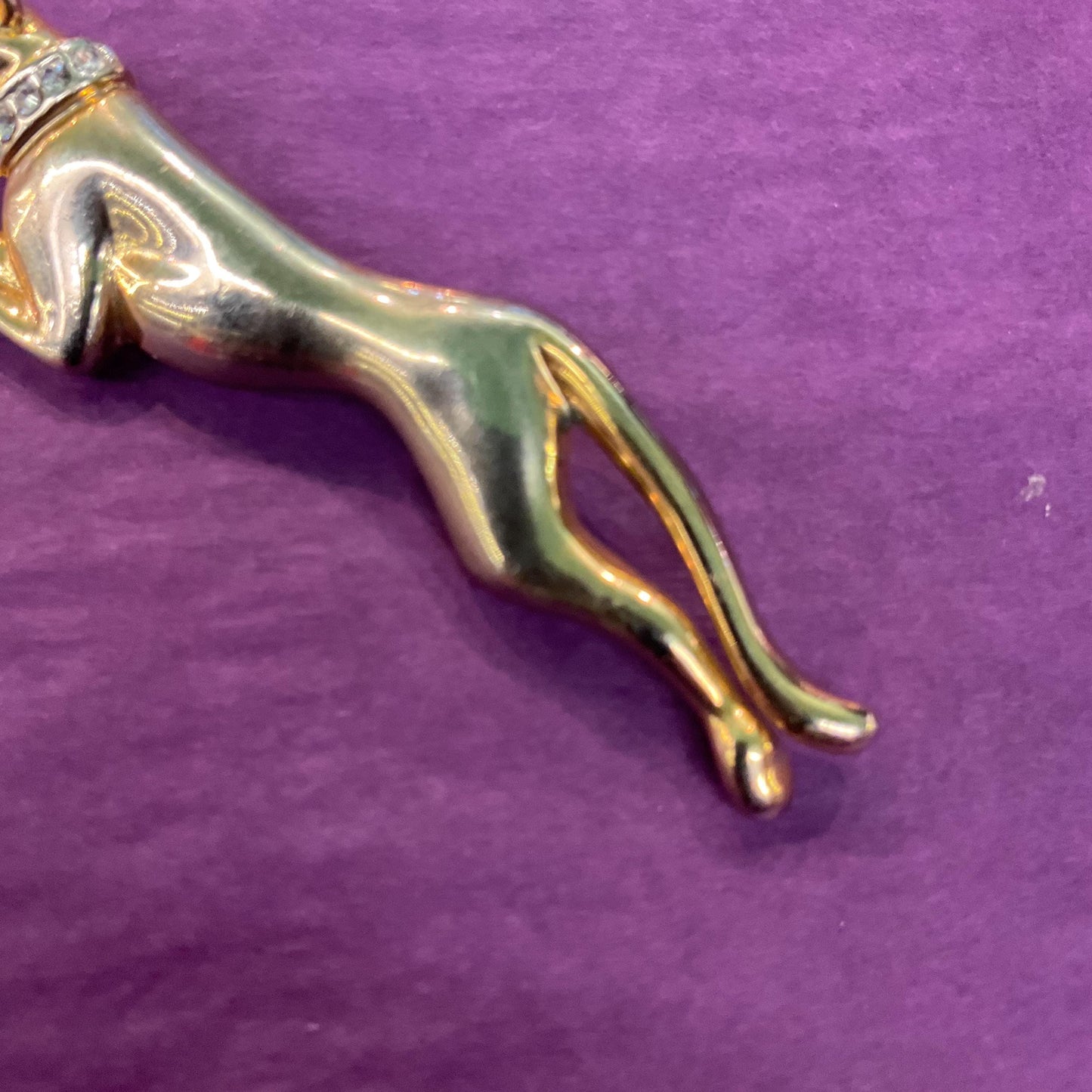 Vintage 1980s ‘Big Cat’ Art Deco Style Golden Panther Large Brooch, gold tone with silver and red rhinestones