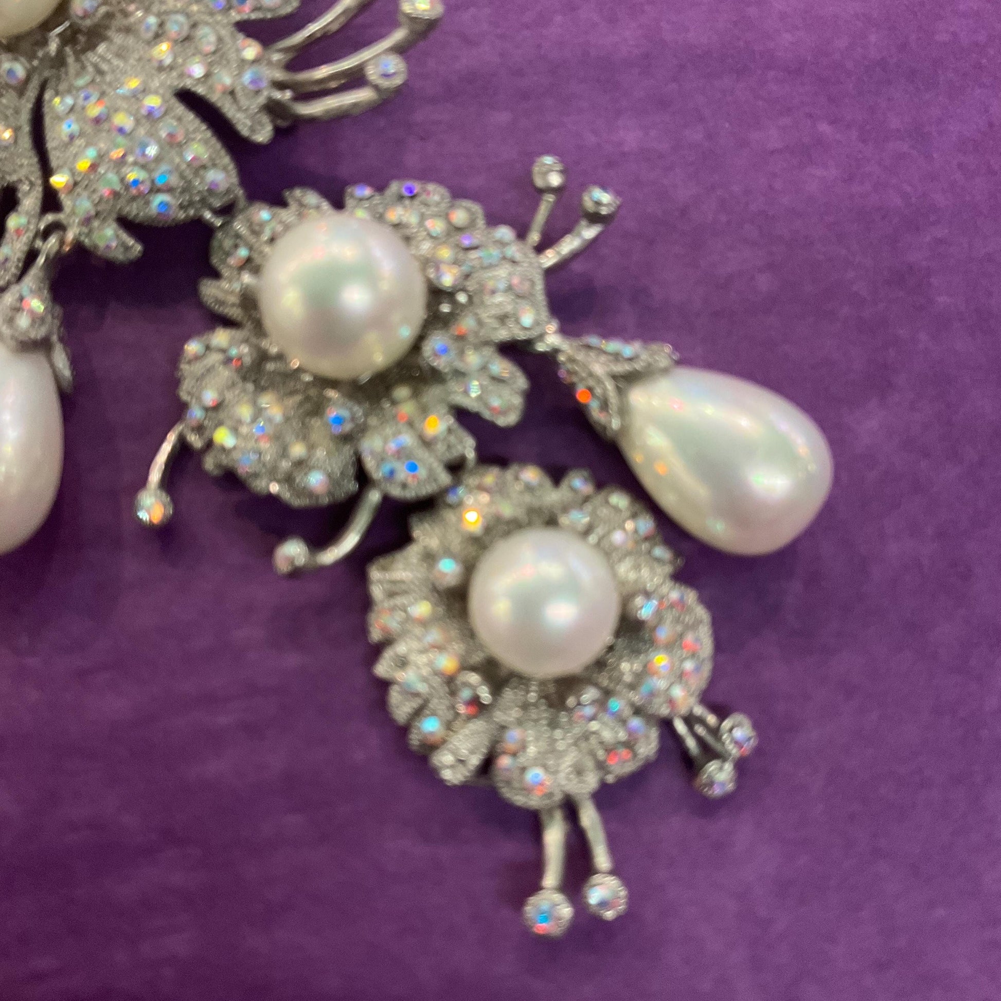 Vintage Statement Crystal Floral Brooch or Pendant, Pewter tone with Aurora Borealis rhinestones and faux pearls