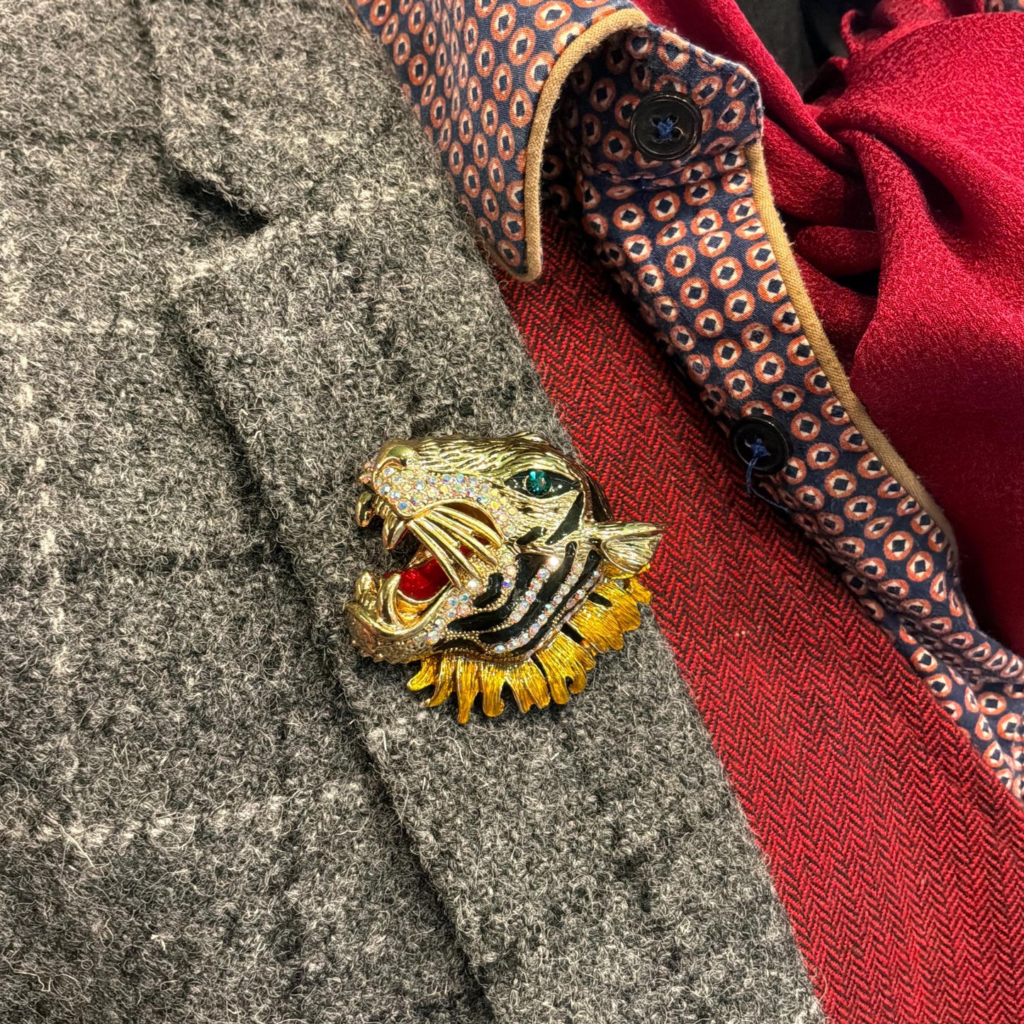 Vintage Butler and Wilson Large Crystal Tigers Head Brooch, Gold tone with Aurora Borealis Rhinestones and Lustre Enamel